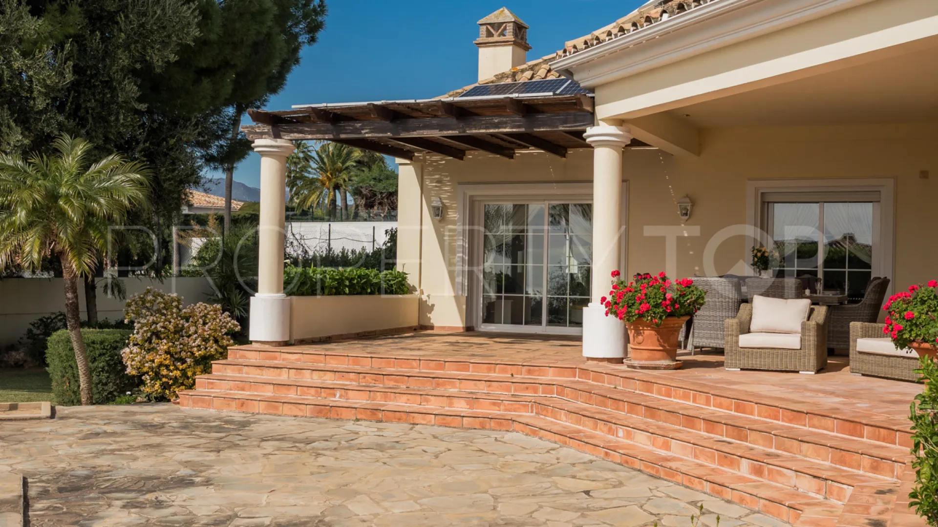 House for sale in Elviria