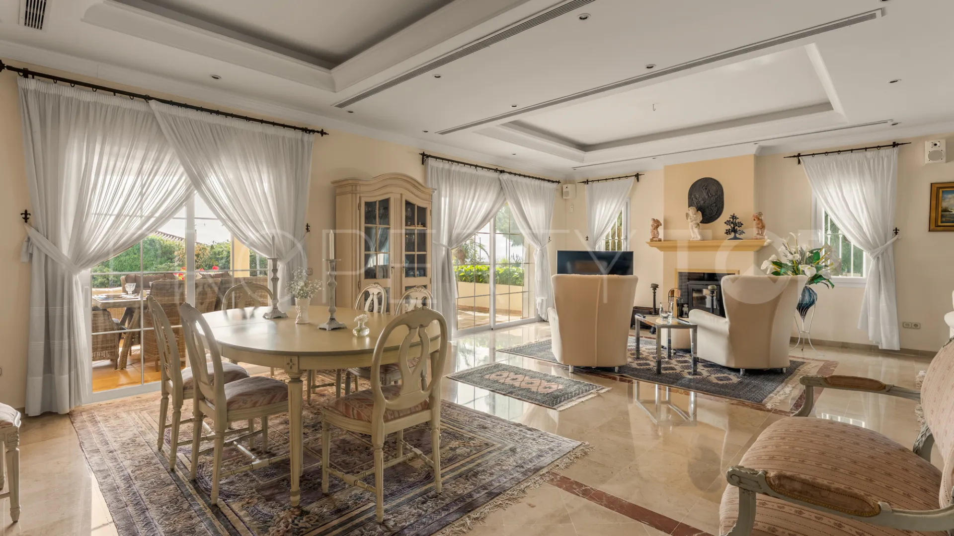 House for sale in Elviria