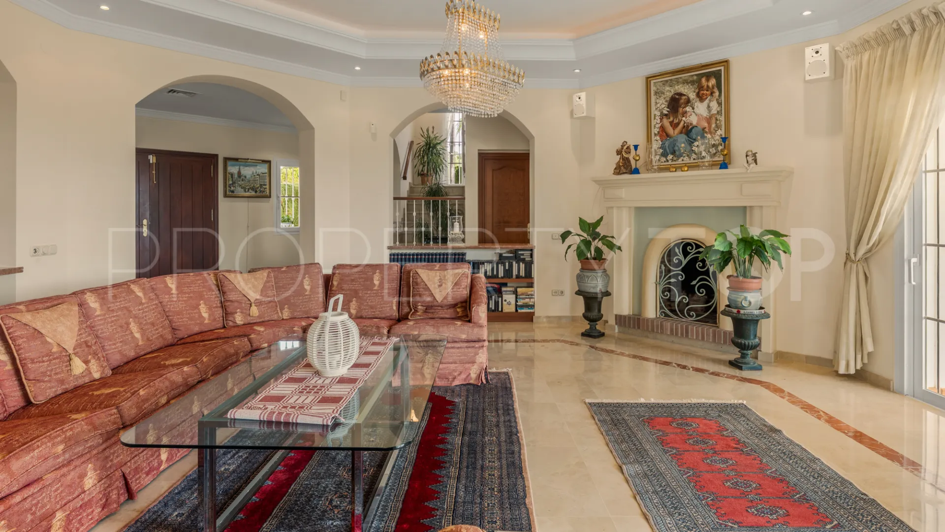 House for sale in Elviria