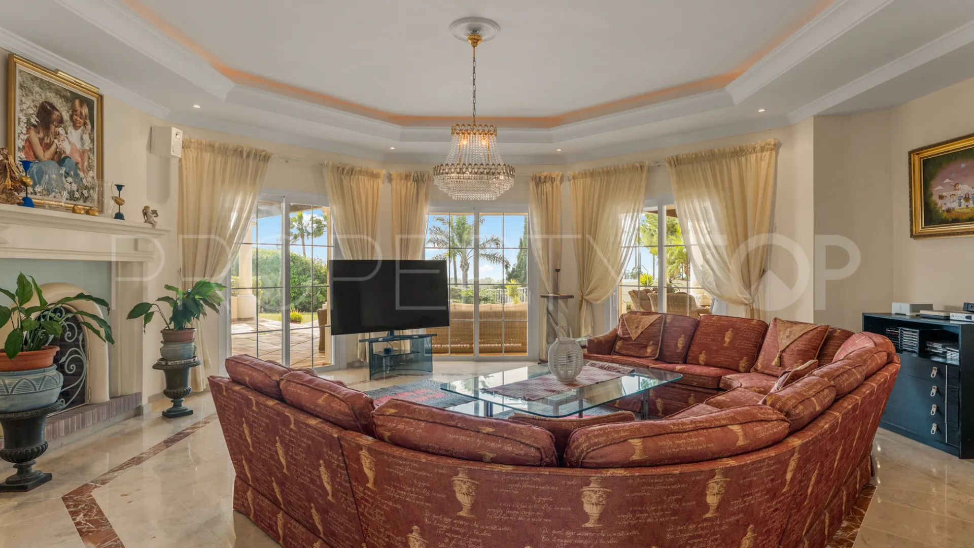 House for sale in Elviria