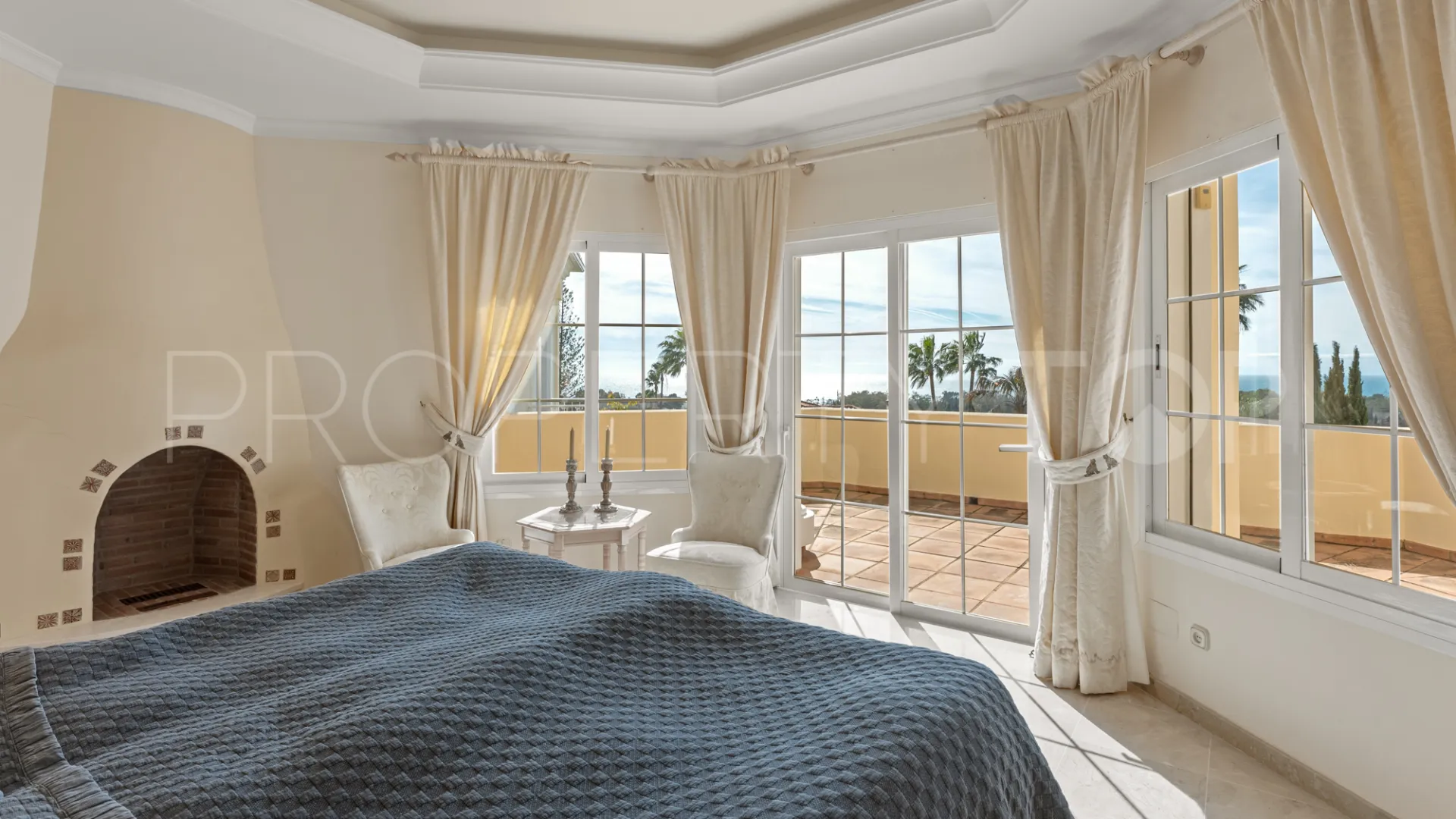 House for sale in Elviria