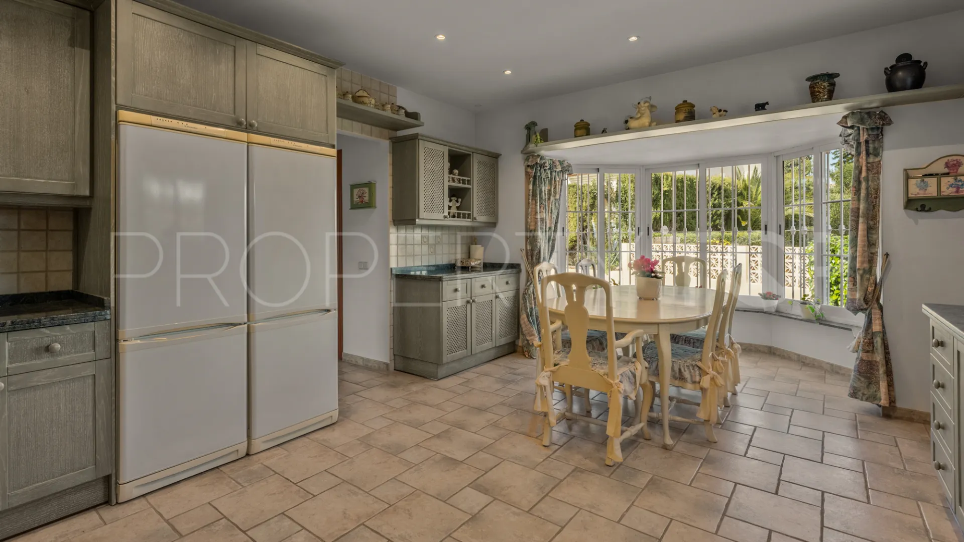 House for sale in Elviria