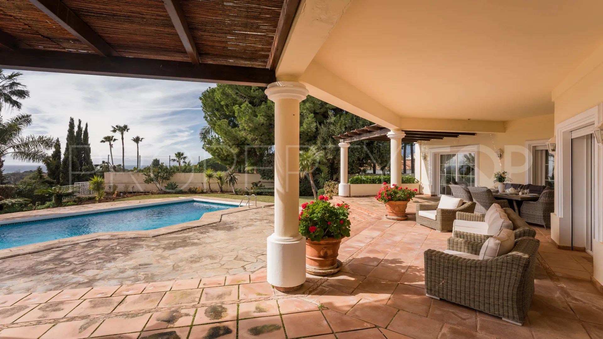 House for sale in Elviria