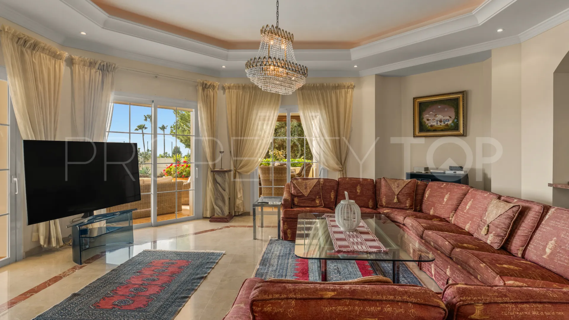 House for sale in Elviria