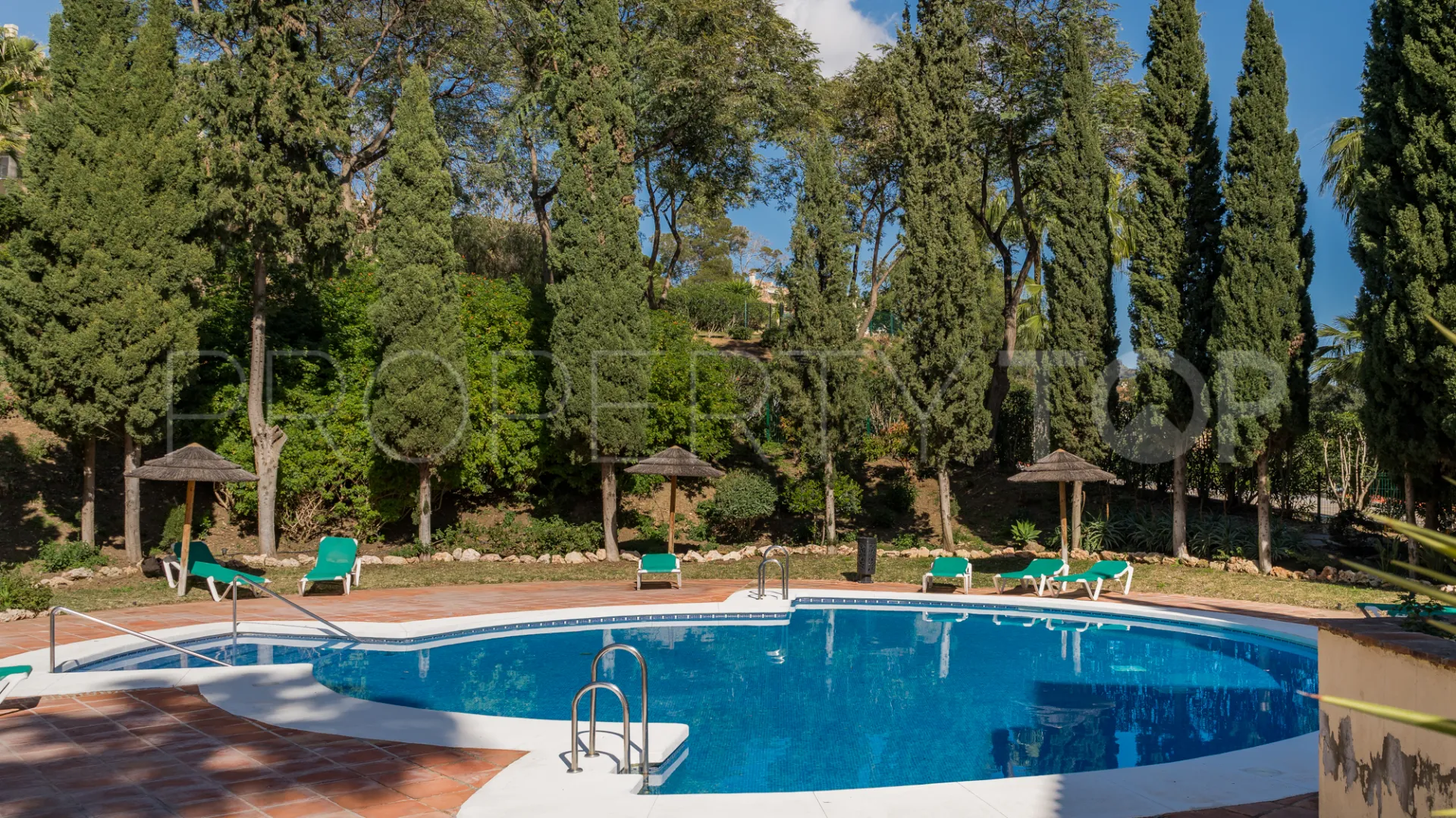 Apartment for sale in Elviria Hills