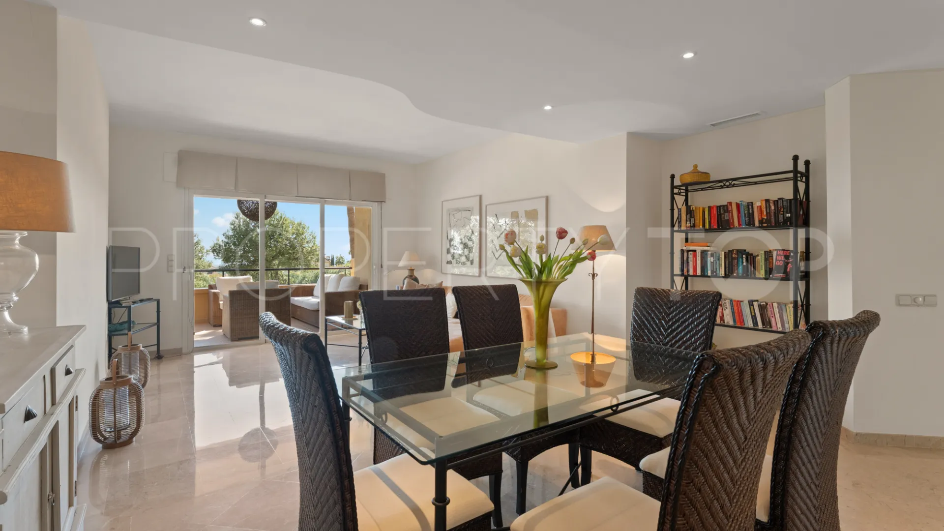 Apartment for sale in Elviria Hills