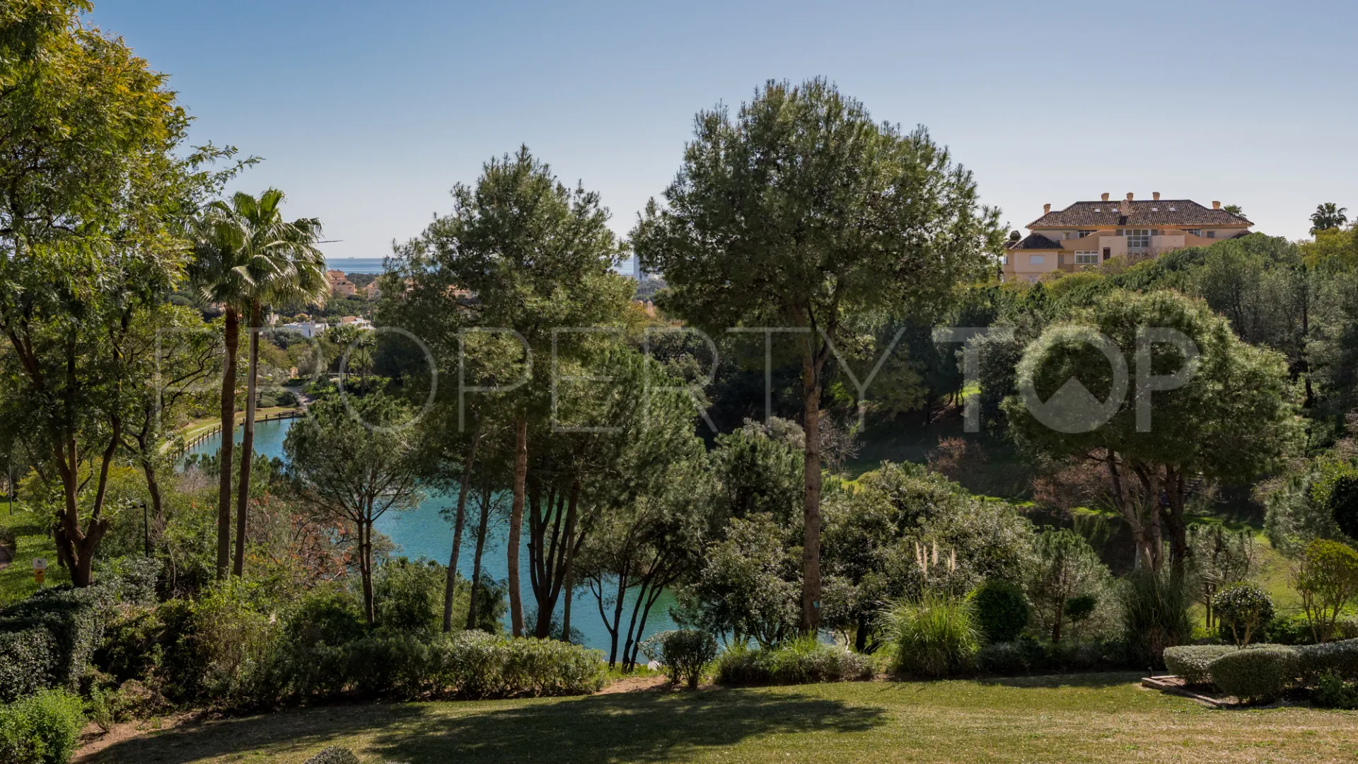Apartment for sale in Elviria Hills