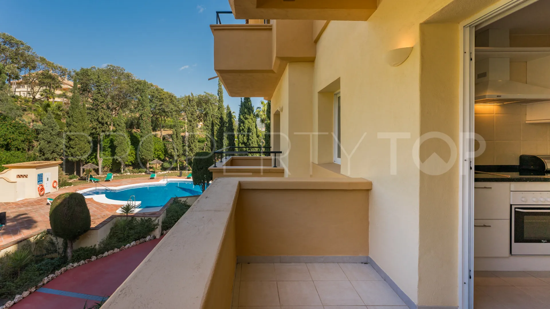 Apartment for sale in Elviria Hills