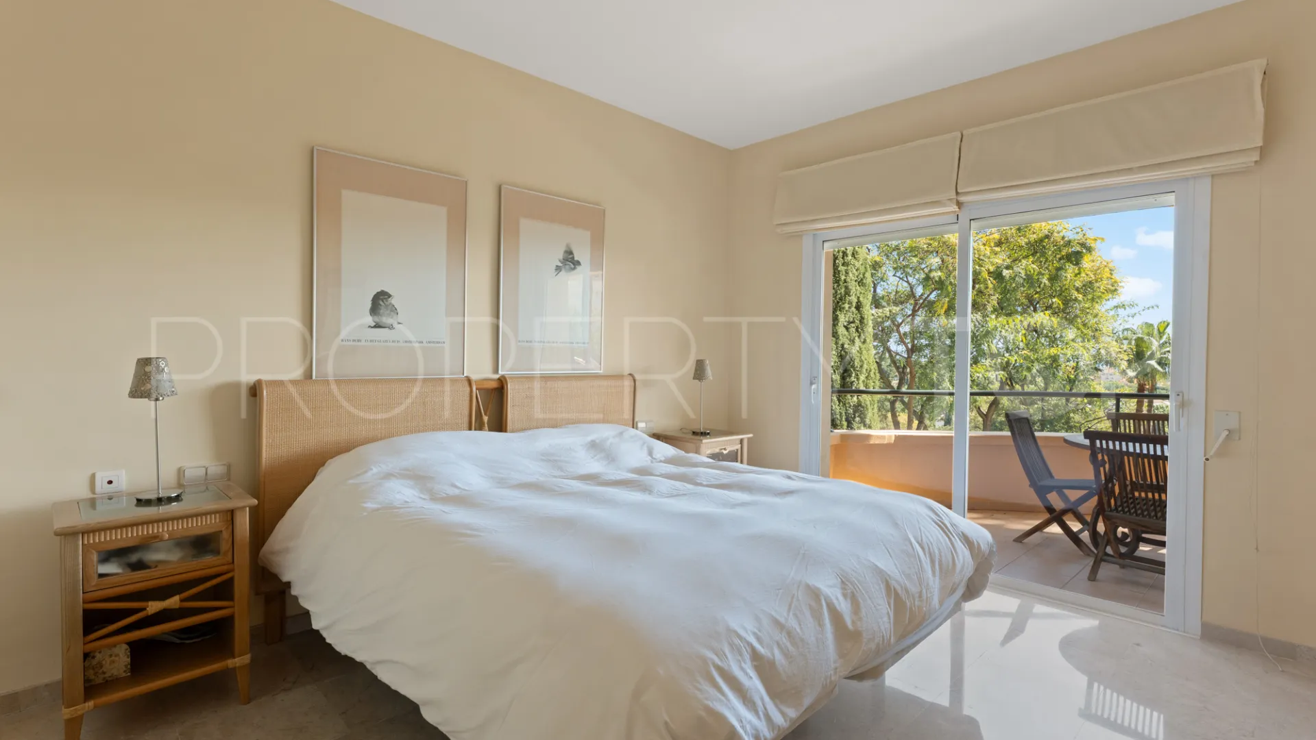 Apartment for sale in Elviria Hills