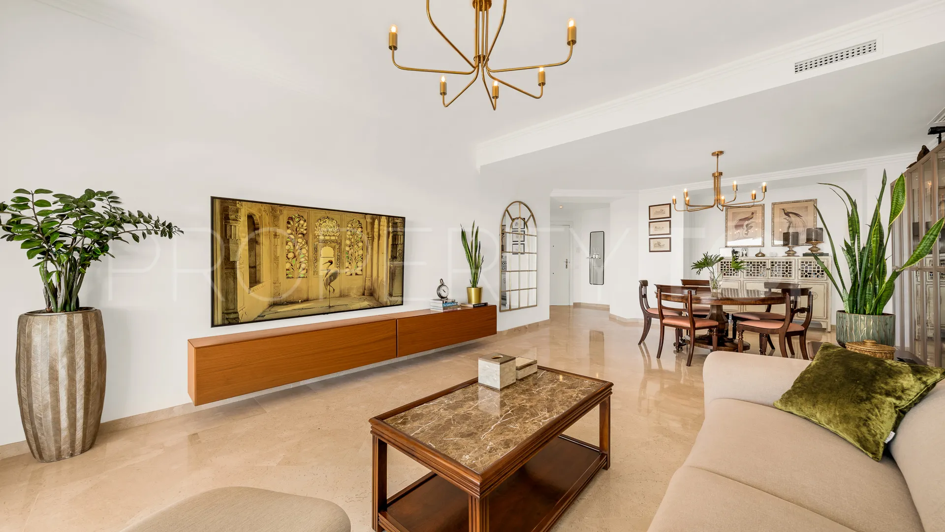 Apartamento en venta con 3 dormitorios en Elviria Hills