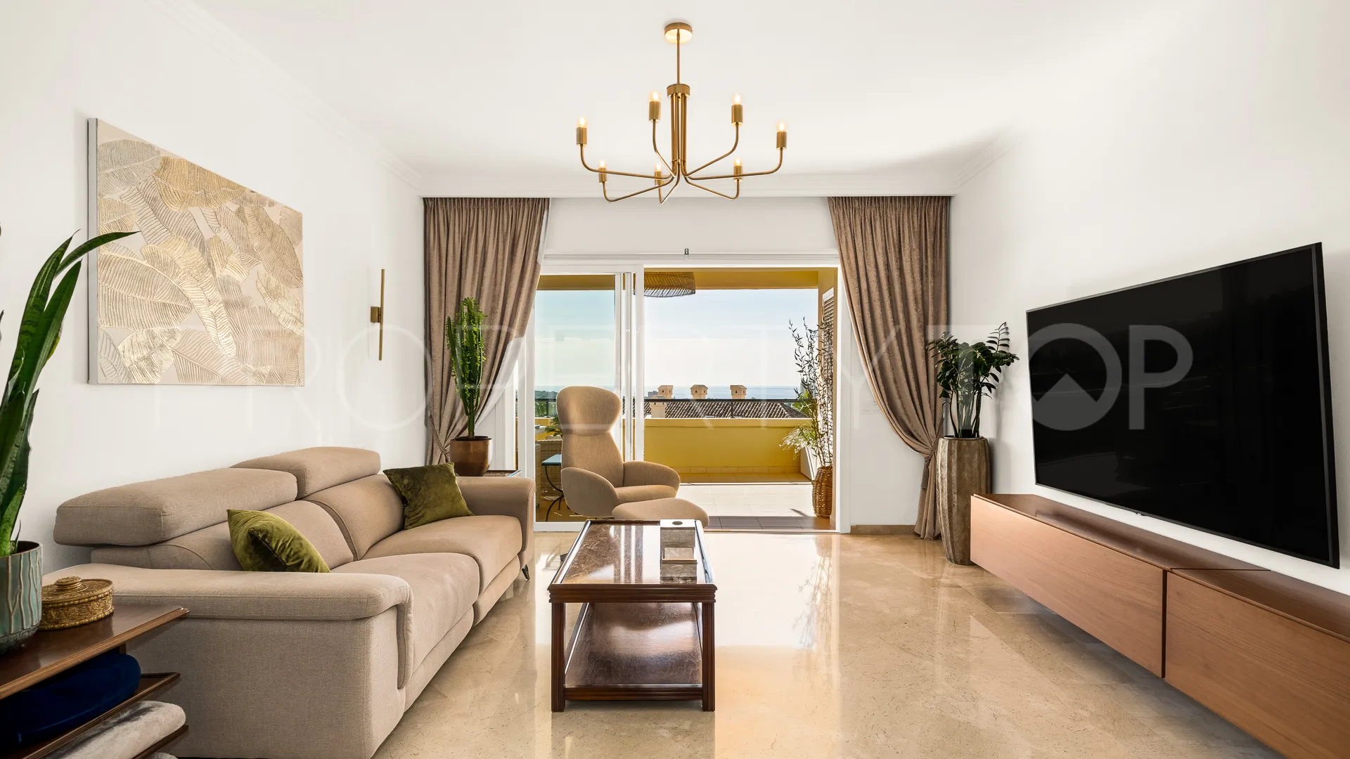 Apartamento en venta con 3 dormitorios en Elviria Hills