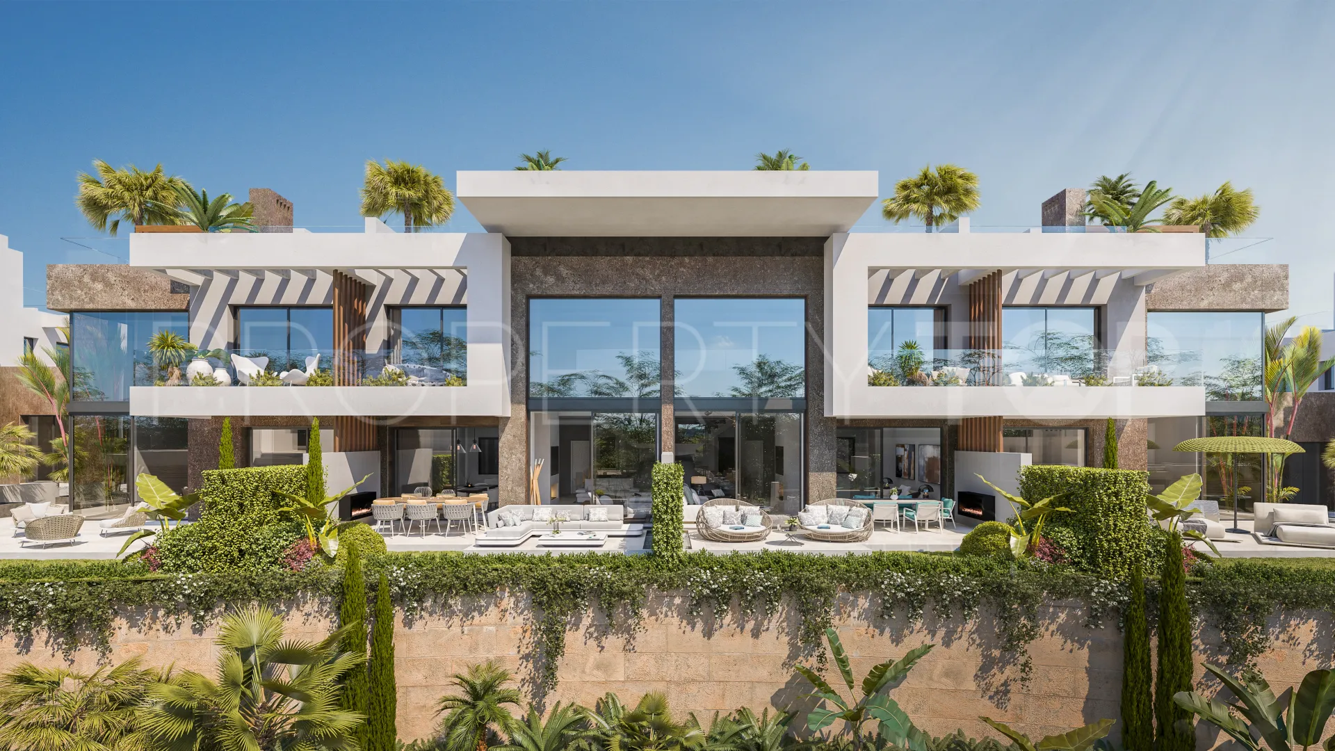 4 bedrooms Marbella East town house for sale