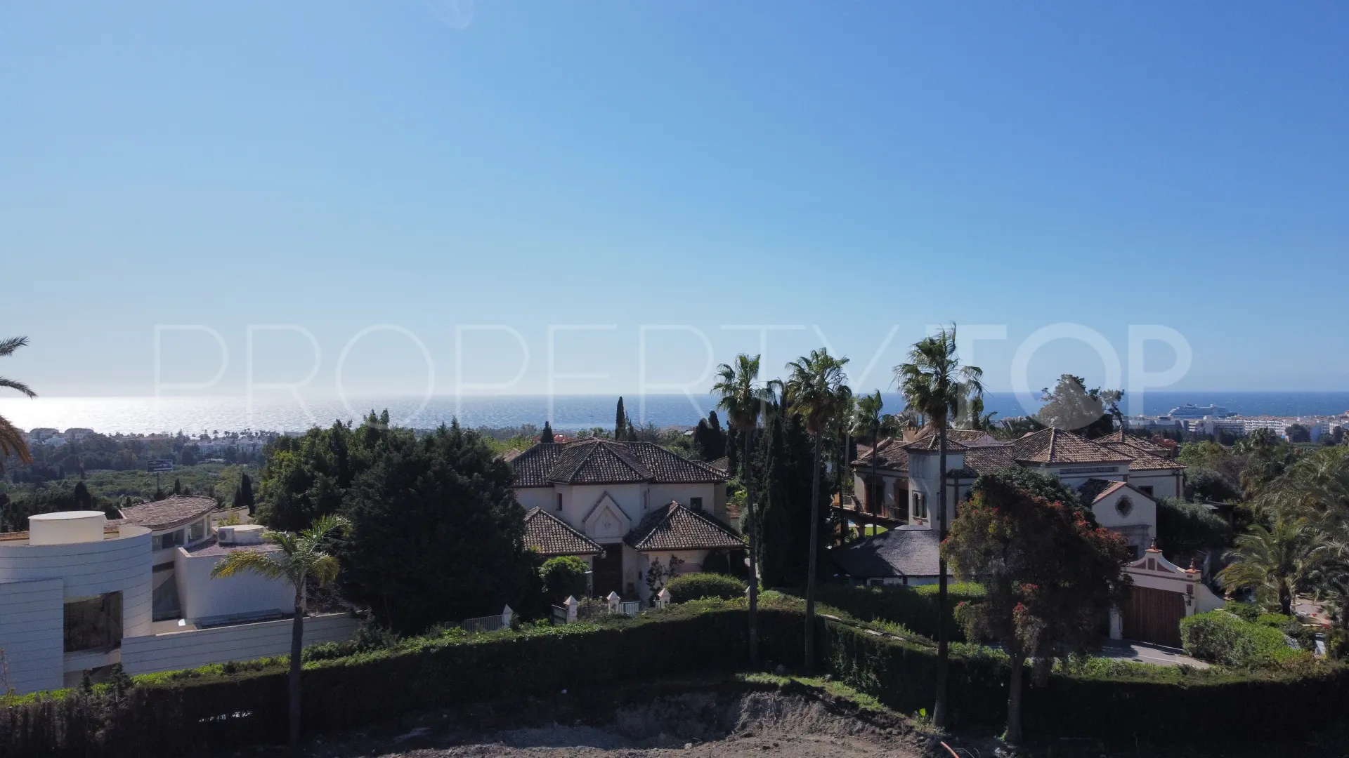 Comprar villa pareada de 3 dormitorios en Atalaya de Rio Verde