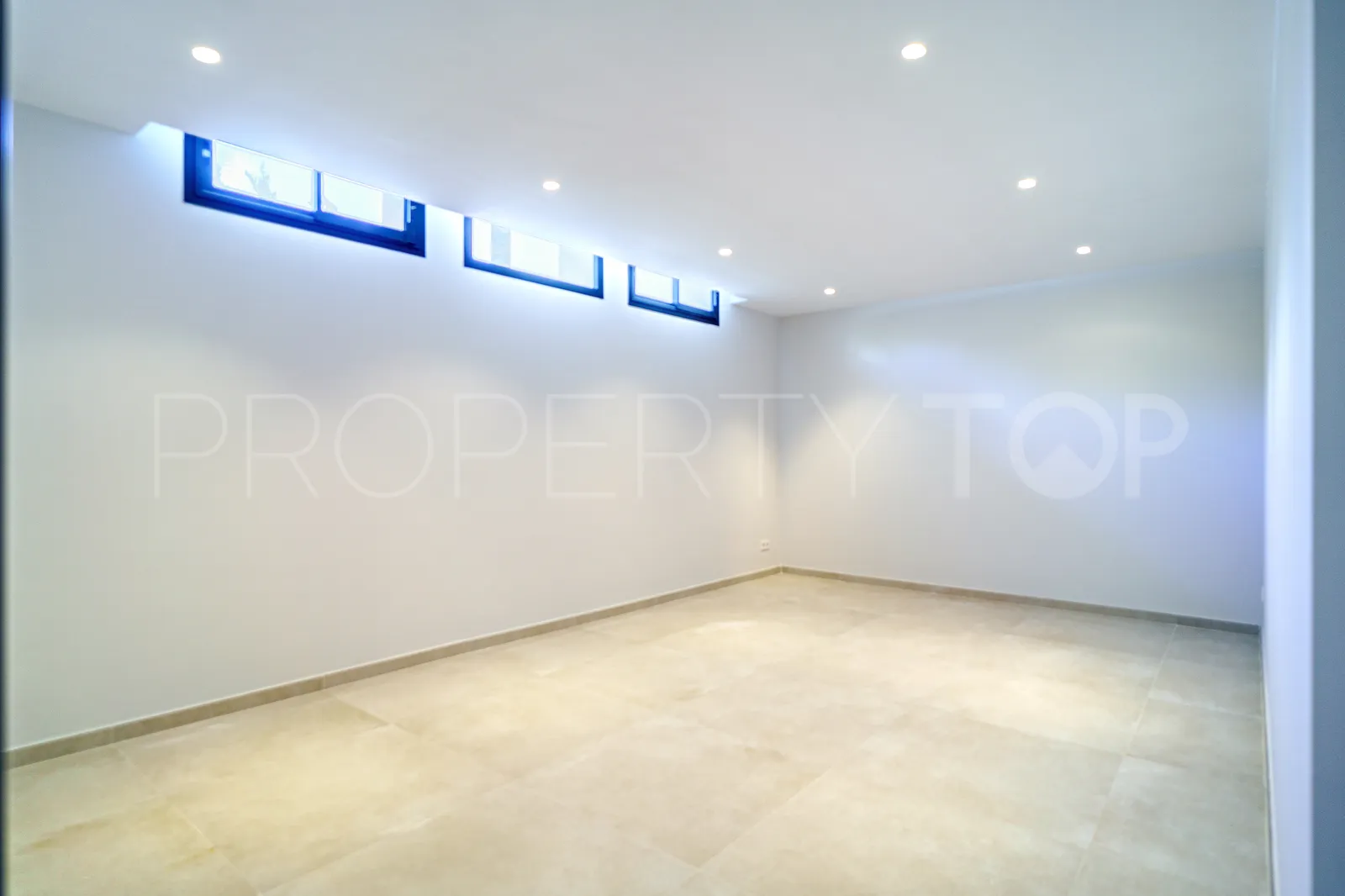 Se vende villa en Marbesa