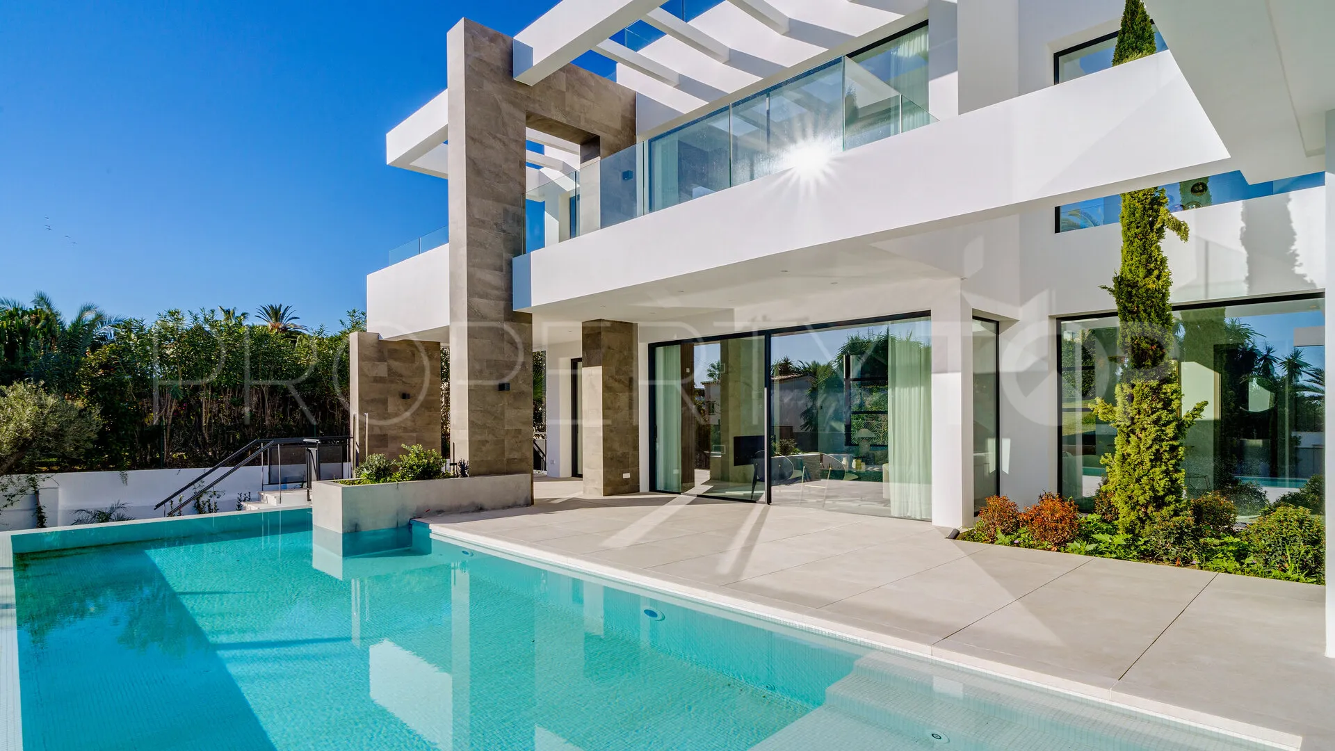 Se vende villa en Marbesa