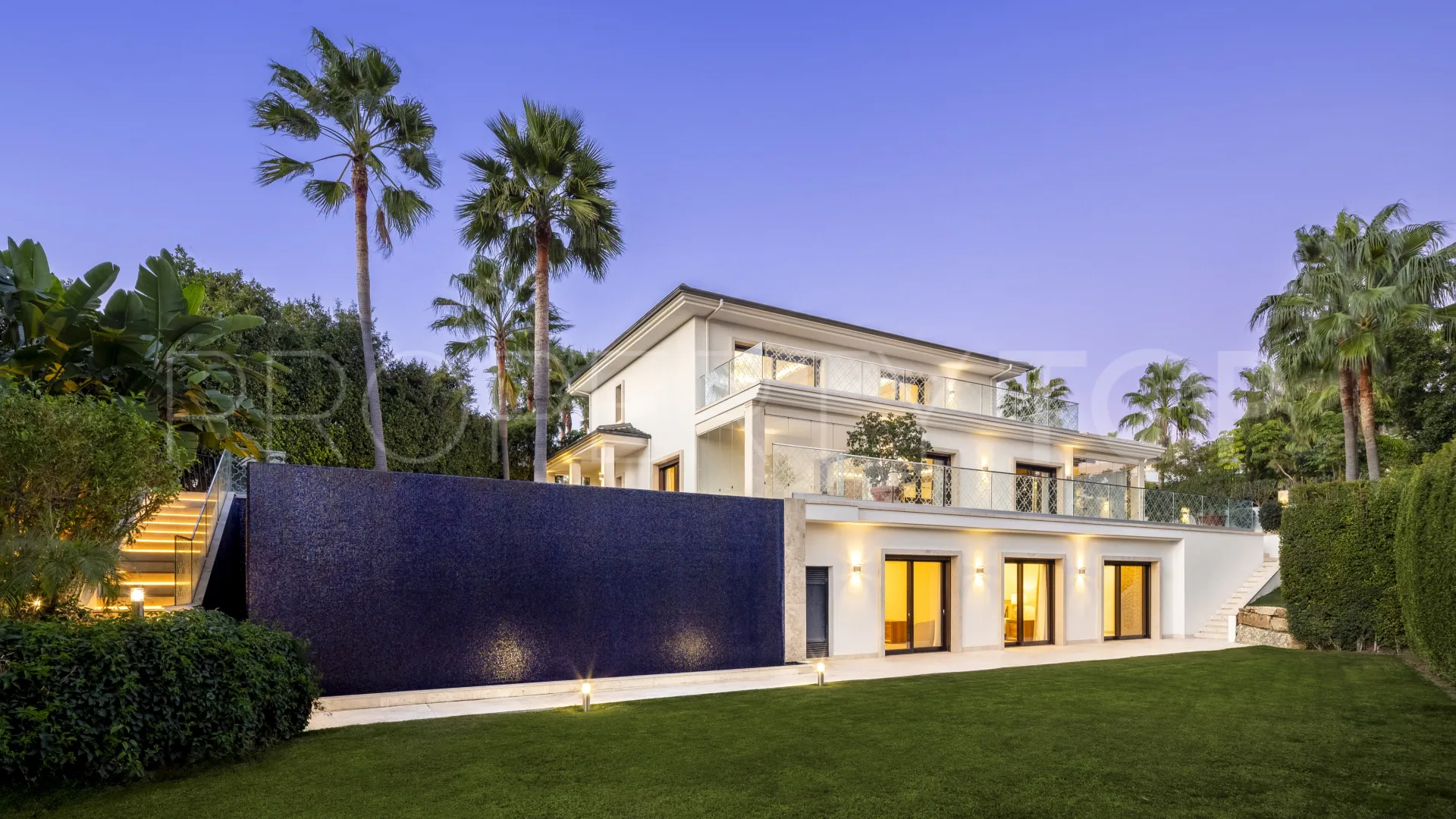 For sale Nueva Andalucia villa