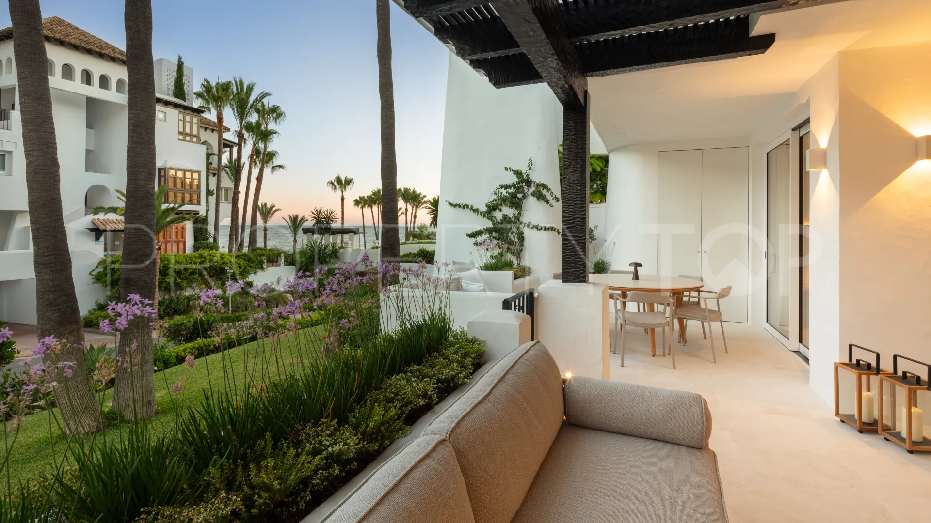 Apartamento con 3 dormitorios en venta en Marina Puente Romano