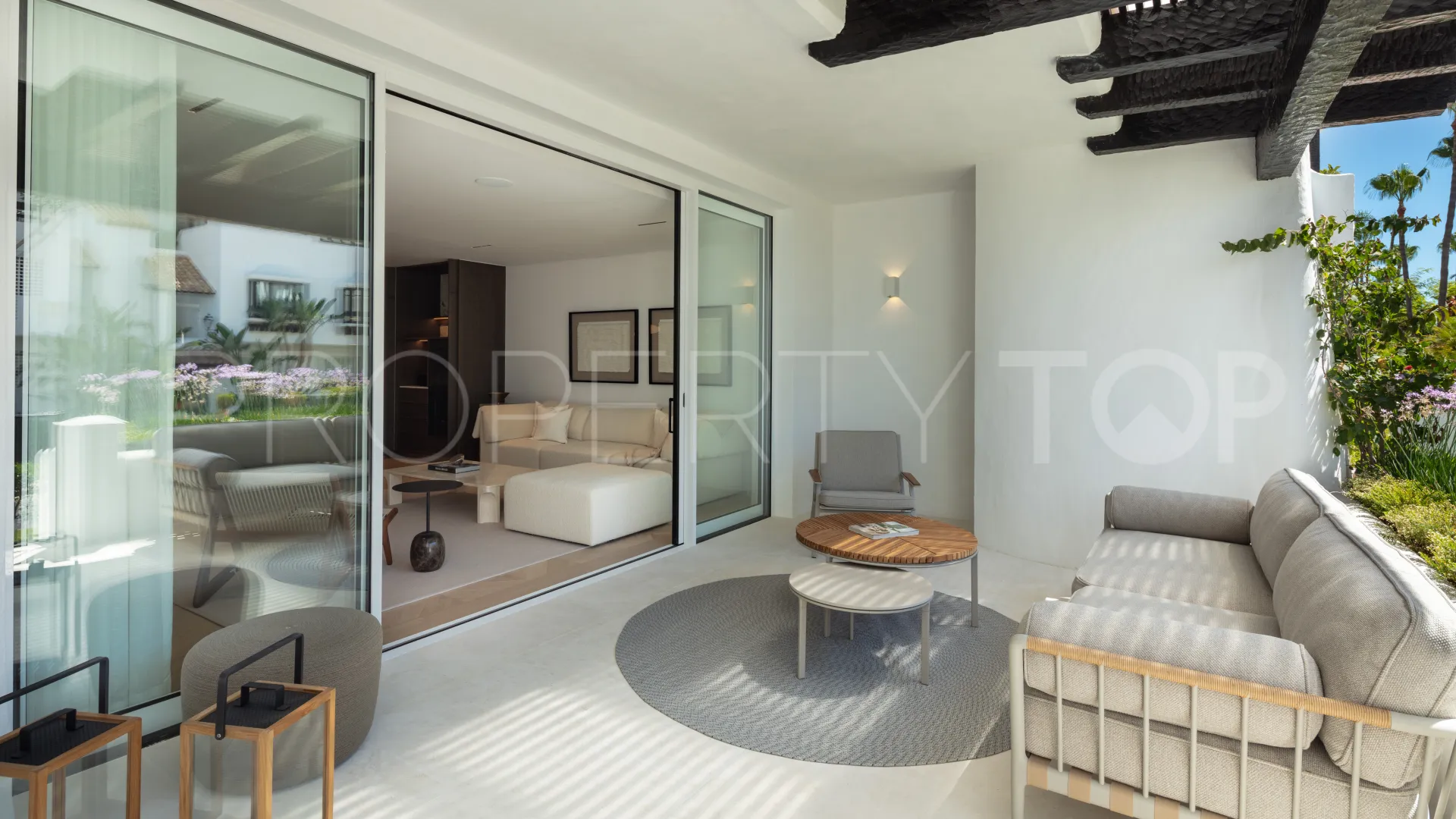 Apartamento con 3 dormitorios en venta en Marina Puente Romano