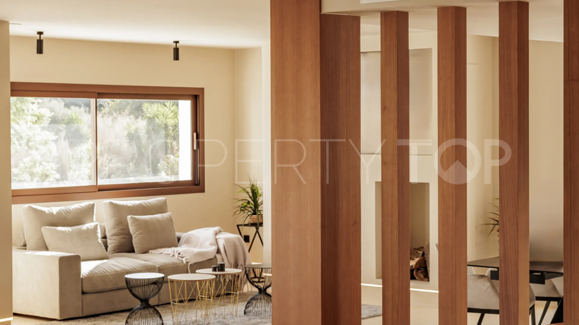 Buy villa with 5 bedrooms in Marbella Golden Mile