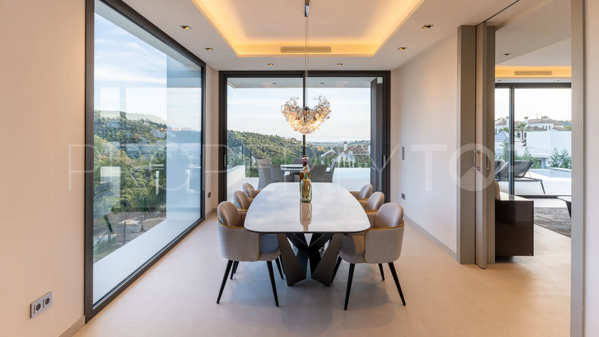 Se vende villa en Lomas de La Quinta