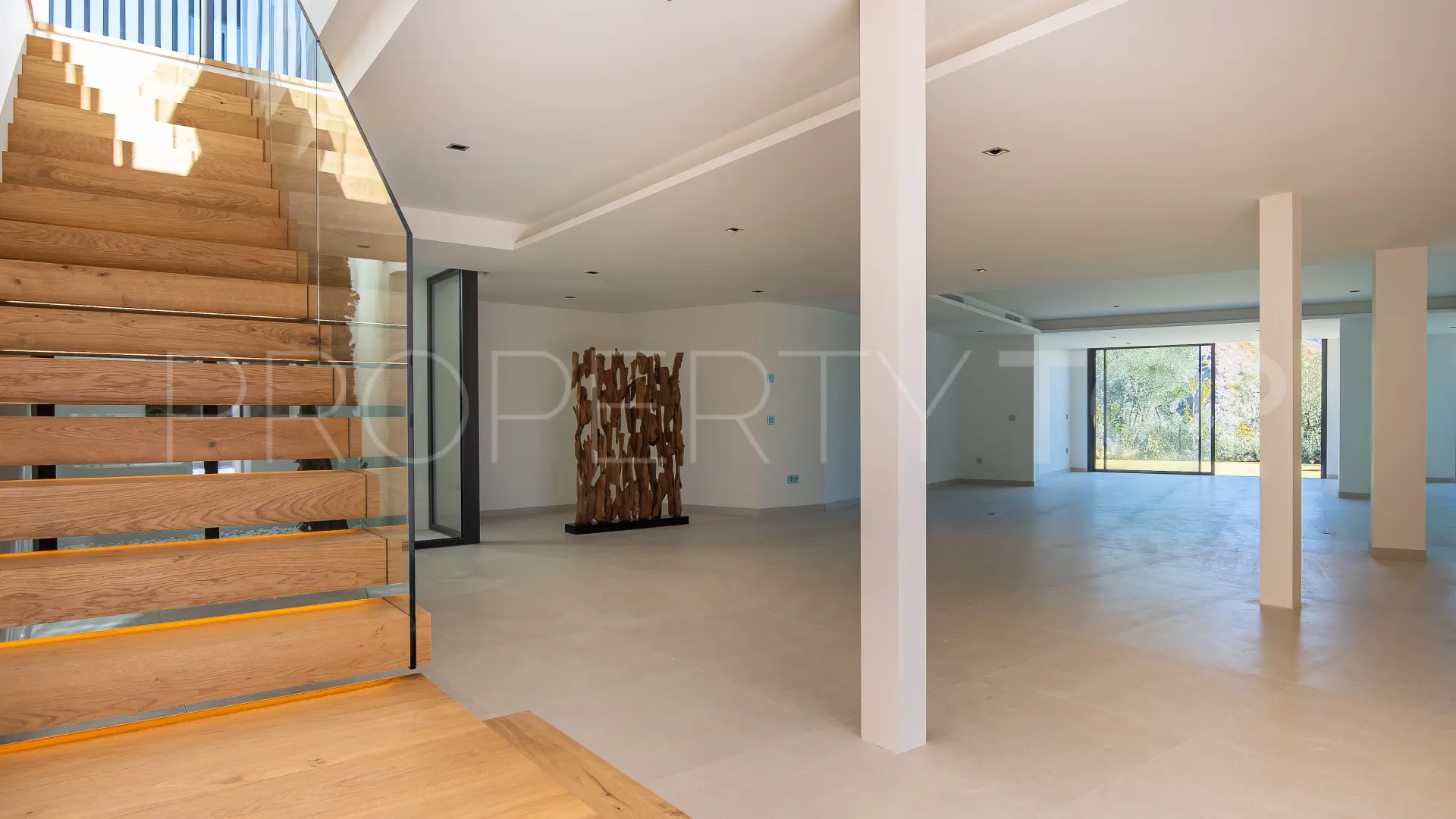 Se vende villa en Lomas de La Quinta
