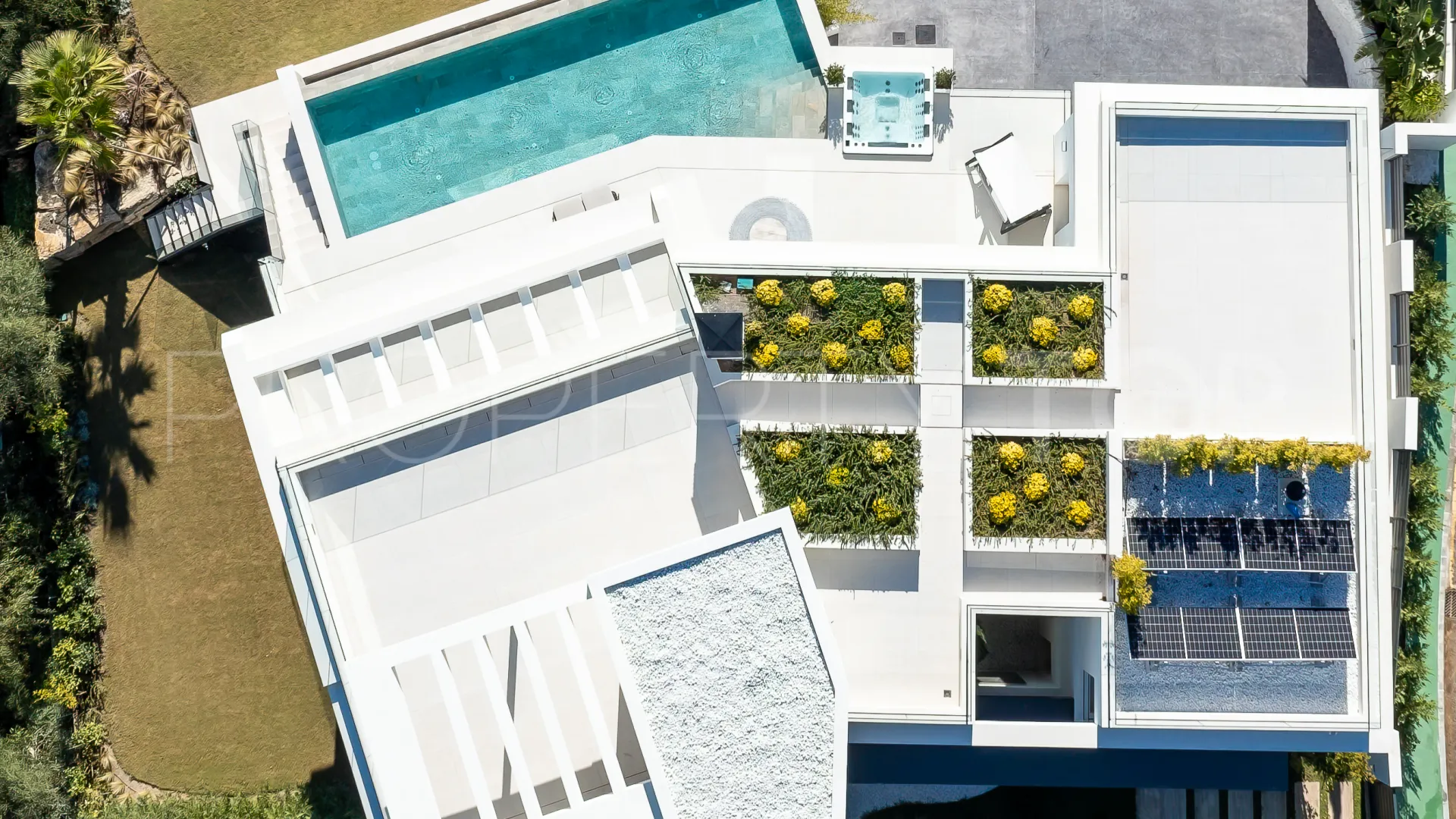 Se vende villa en Lomas de La Quinta