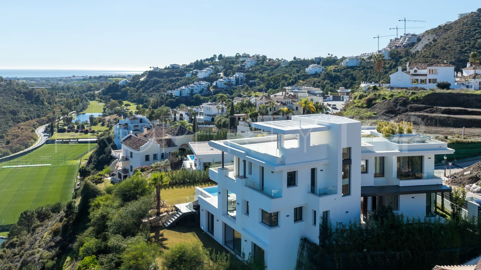 Se vende villa en Lomas de La Quinta