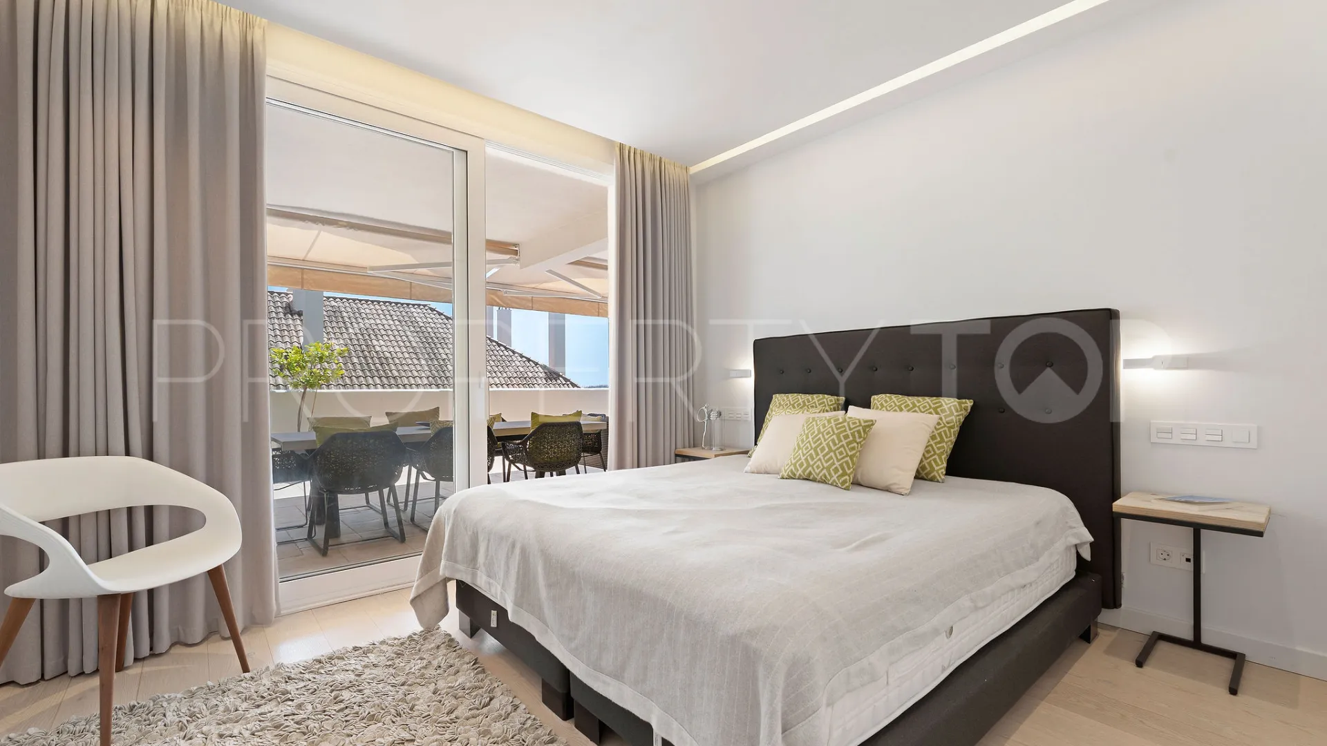 Apartamento con 4 dormitorios a la venta en Aloha Hill Club