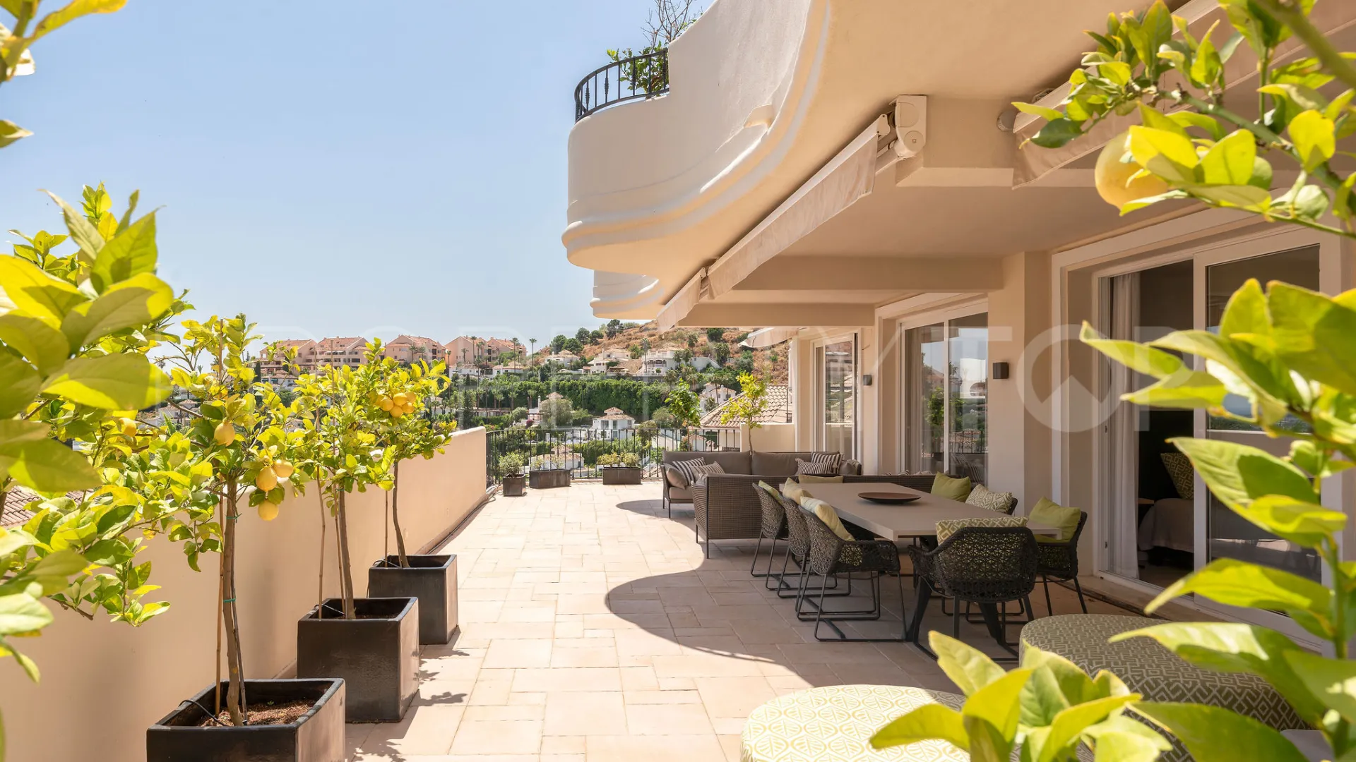 Apartamento con 4 dormitorios a la venta en Aloha Hill Club