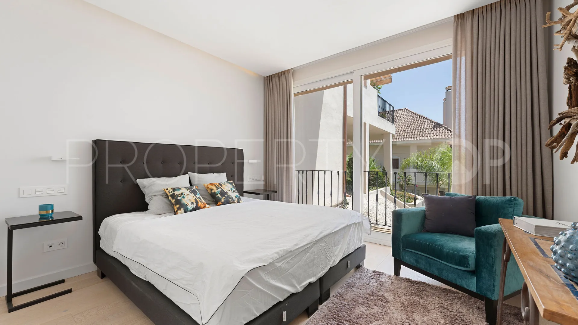 Apartamento con 4 dormitorios a la venta en Aloha Hill Club