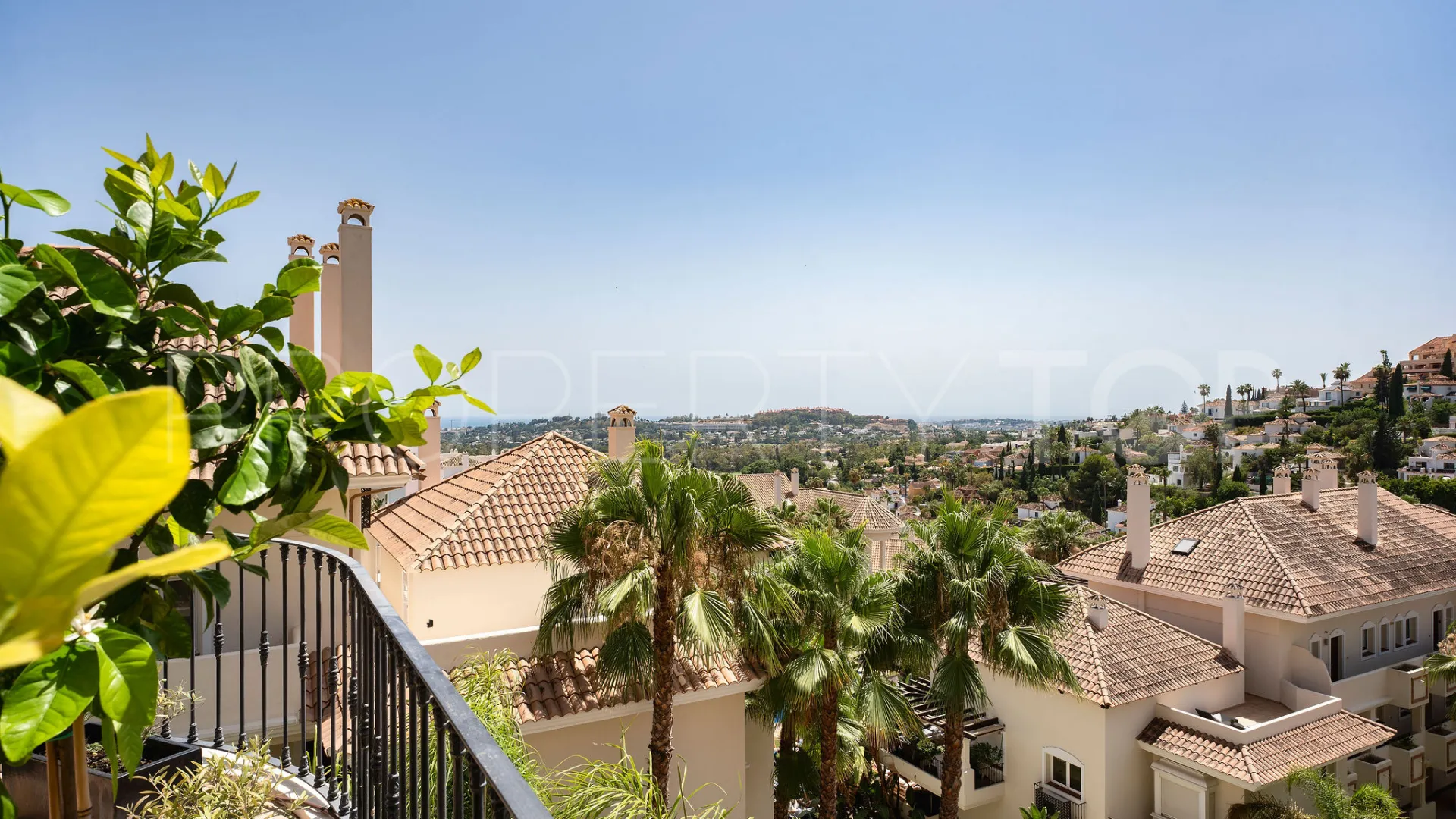 Apartamento con 4 dormitorios a la venta en Aloha Hill Club