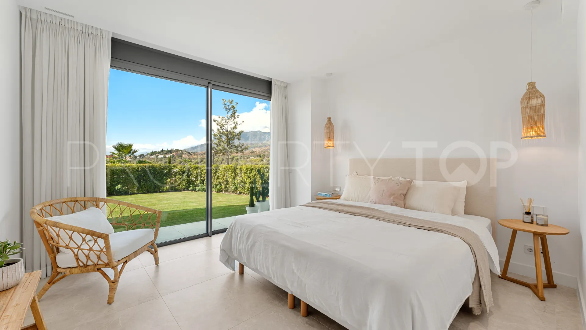 4 bedrooms Santa Clara ground floor apartment for sale