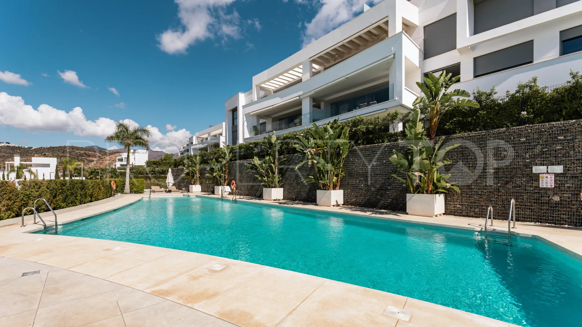 4 bedrooms Santa Clara ground floor apartment for sale