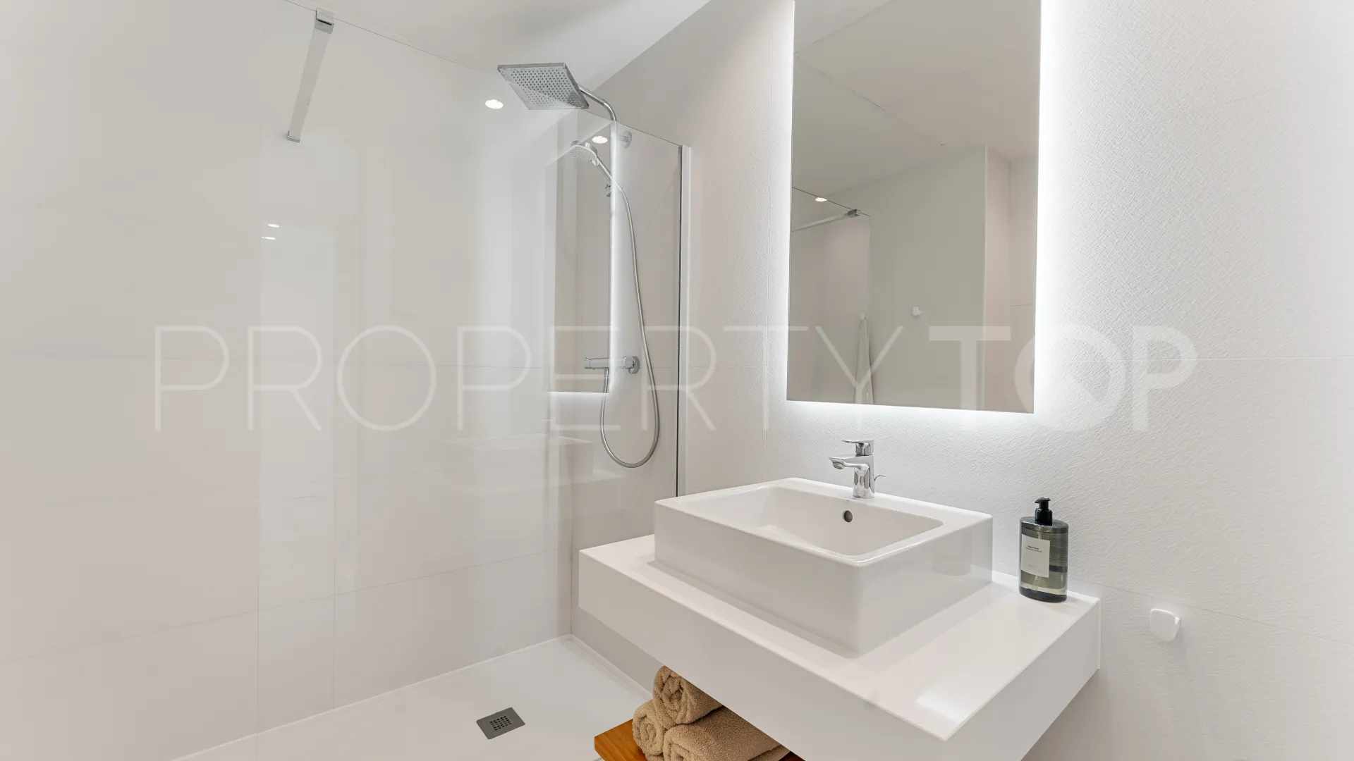4 bedrooms Santa Clara ground floor apartment for sale