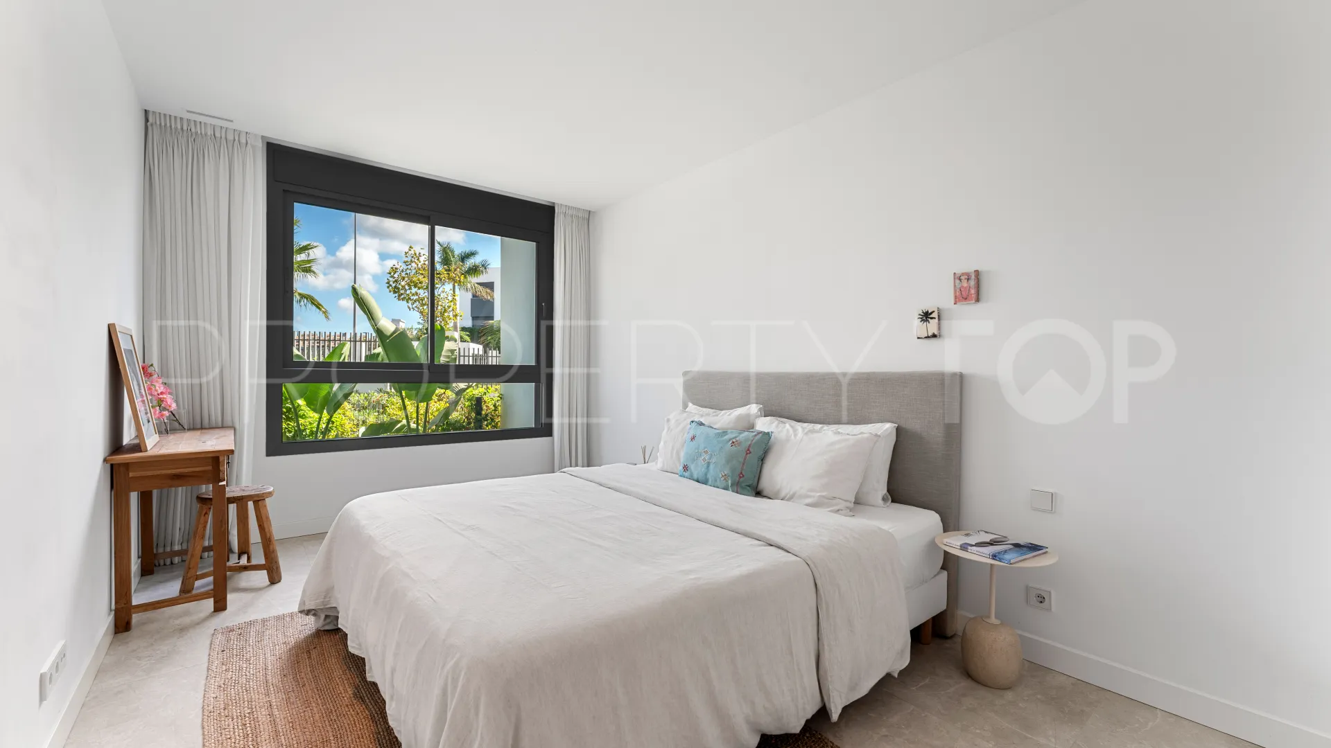 4 bedrooms Santa Clara ground floor apartment for sale