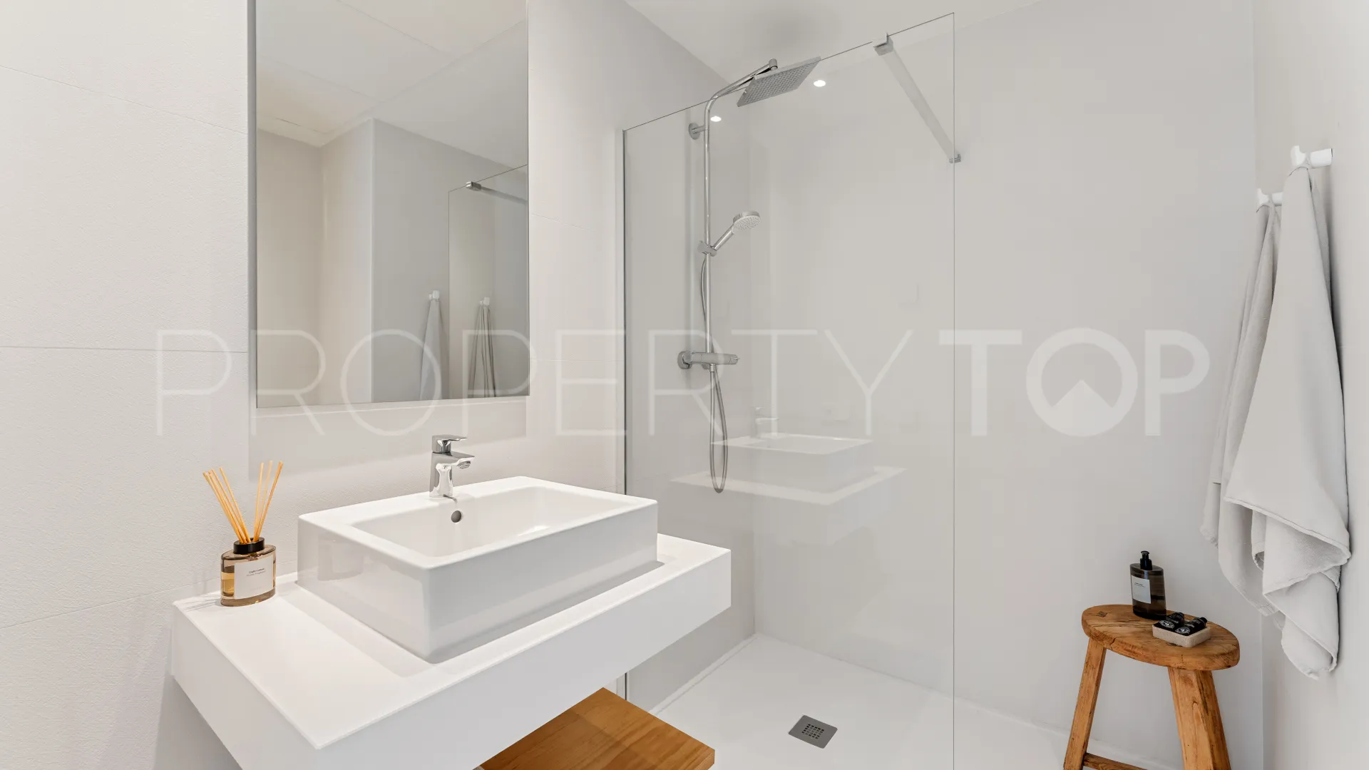 4 bedrooms Santa Clara ground floor apartment for sale