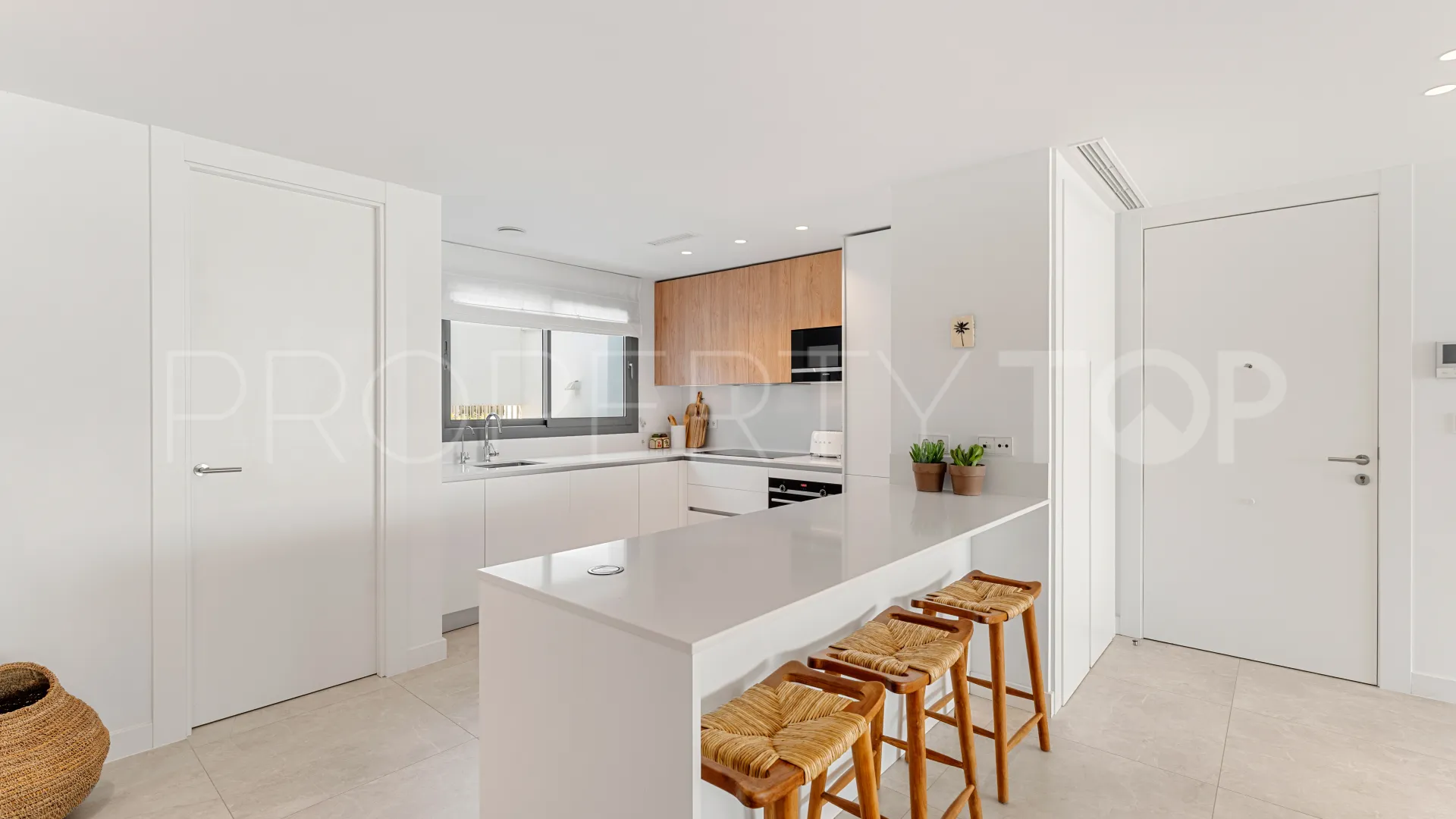 4 bedrooms Santa Clara ground floor apartment for sale