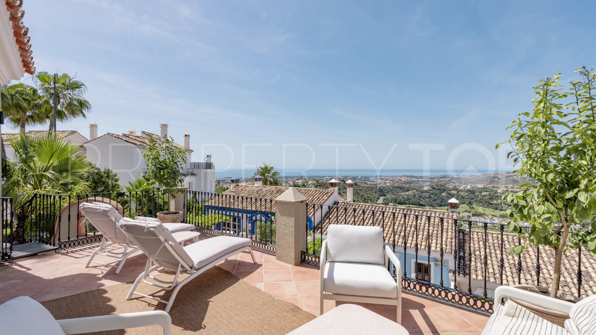 For sale semi detached villa in La Heredia