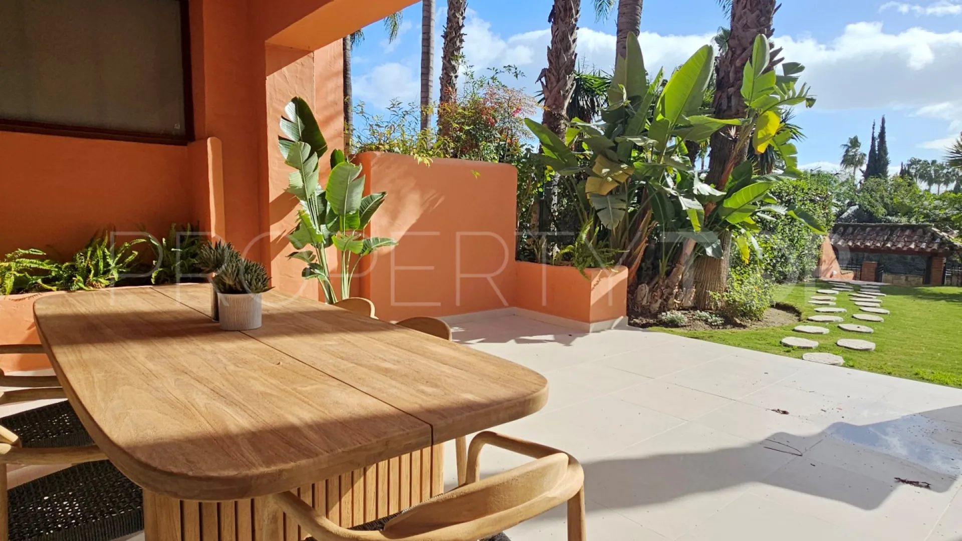 4 bedrooms town house for sale in Altos de Puente Romano