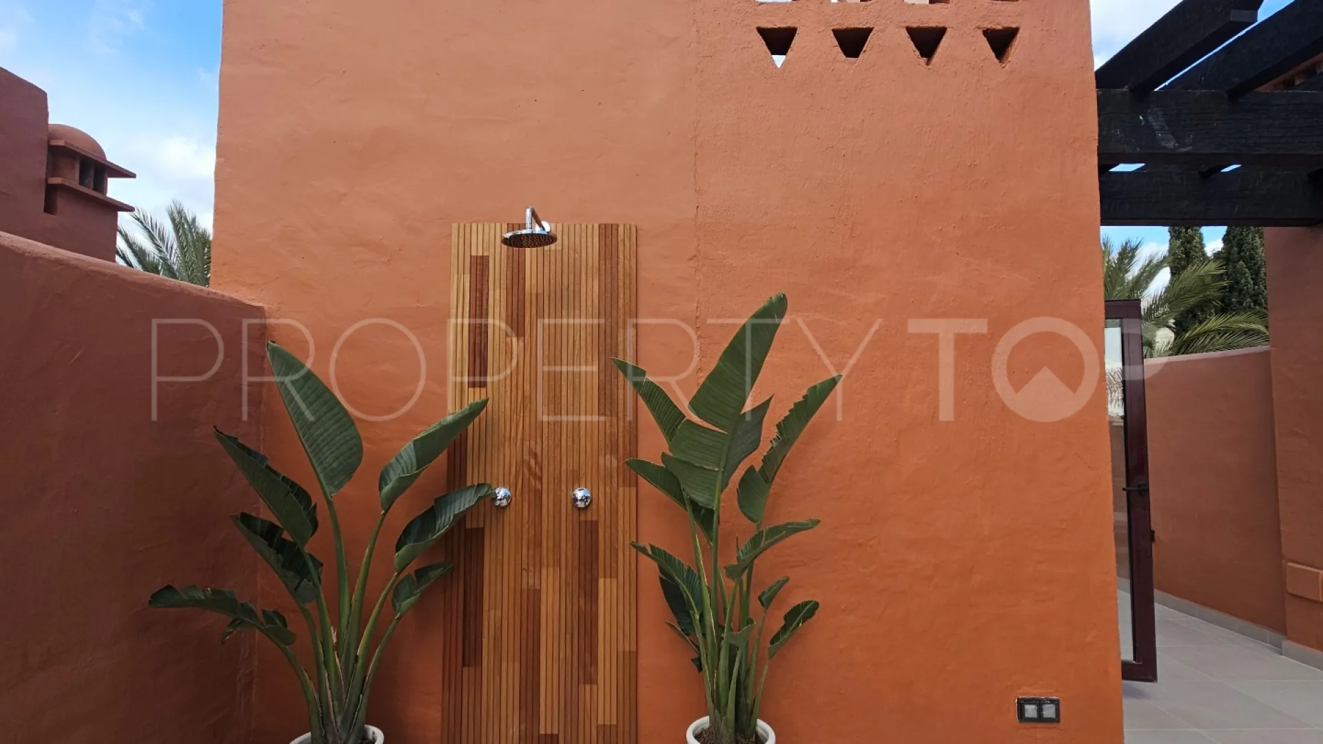 4 bedrooms town house for sale in Altos de Puente Romano