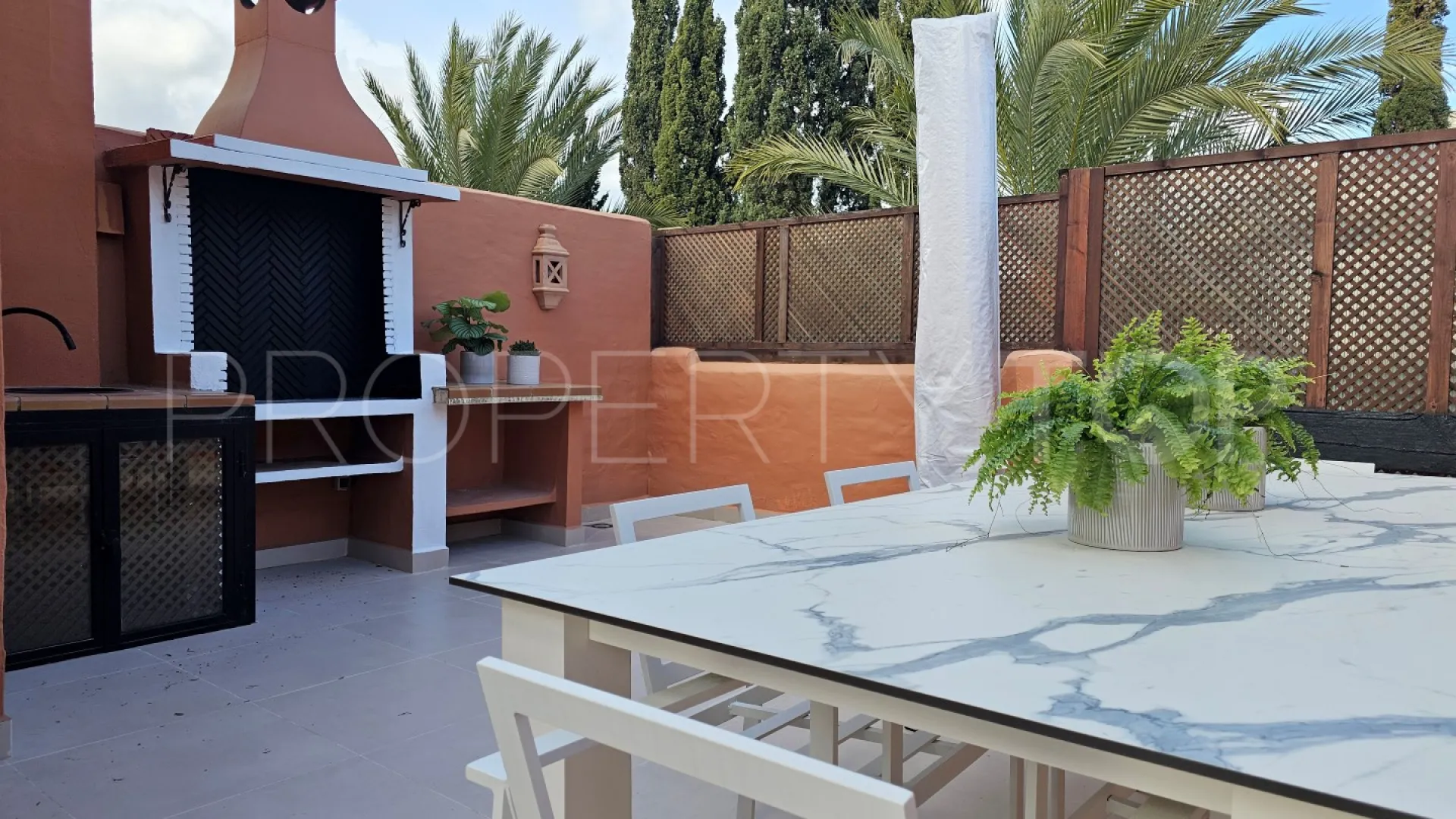 4 bedrooms town house for sale in Altos de Puente Romano