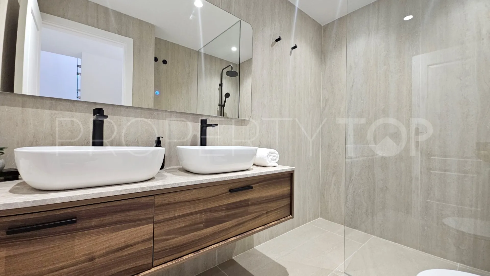 4 bedrooms town house for sale in Altos de Puente Romano