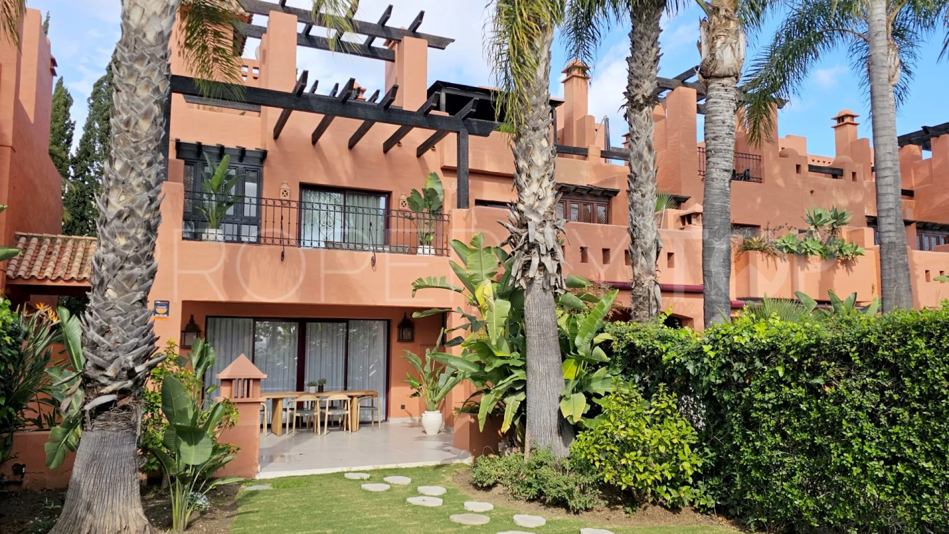 4 bedrooms town house for sale in Altos de Puente Romano
