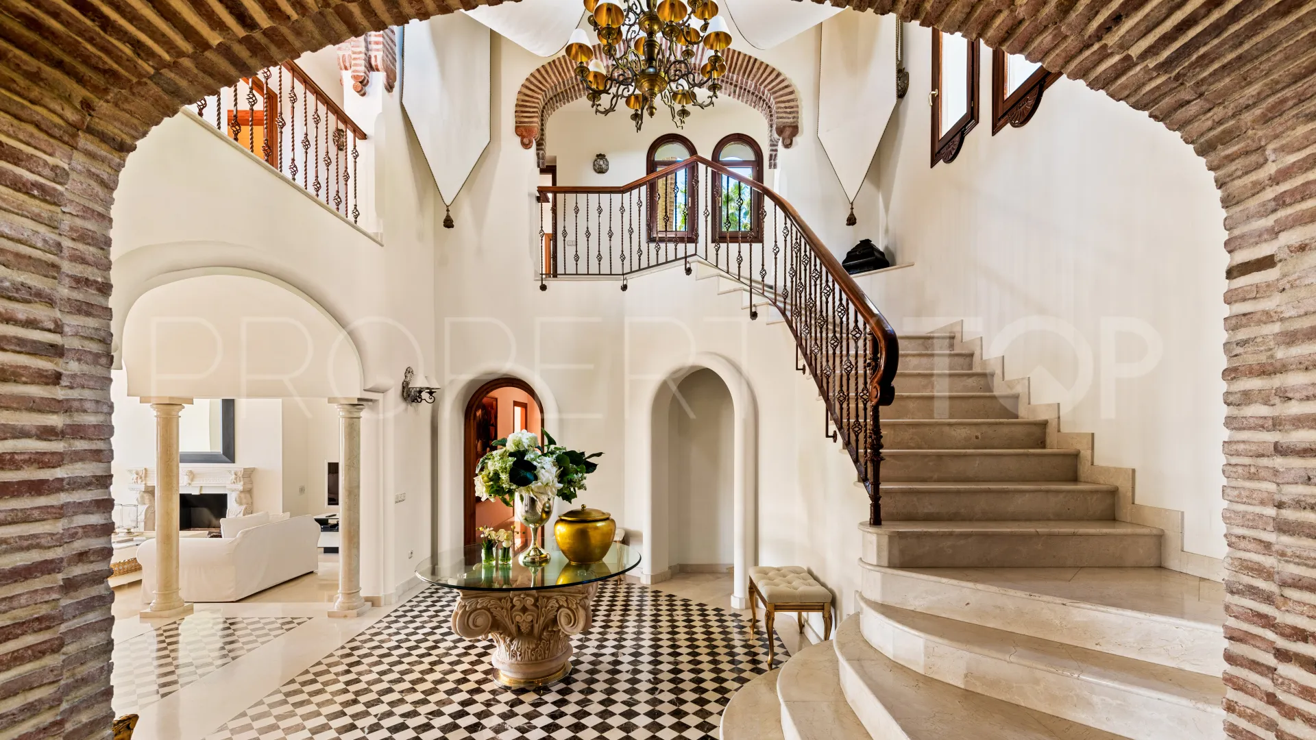 For sale Sierra Blanca 6 bedrooms villa