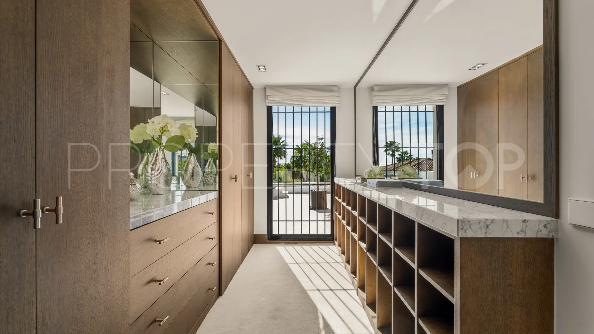 Villa en venta en Los Naranjos Country Club de 7 dormitorios