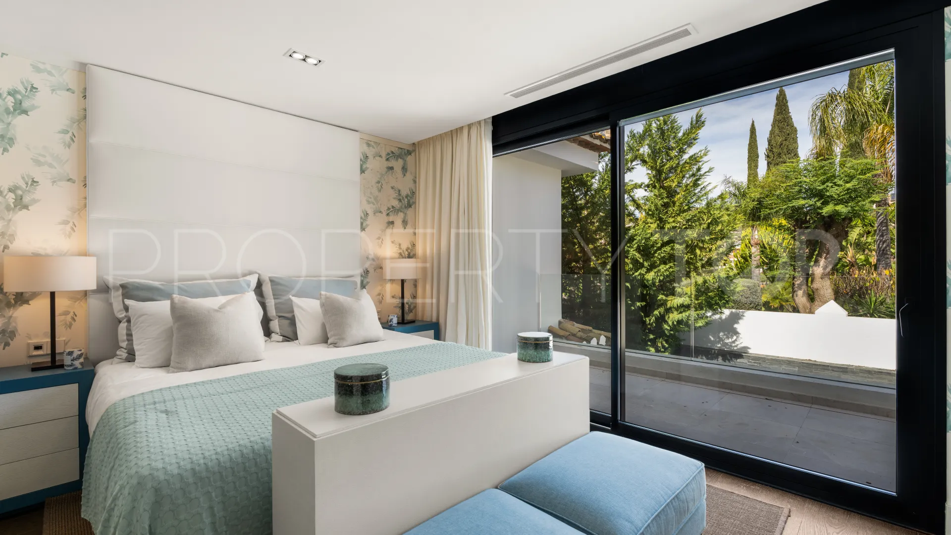 Villa en venta en Los Naranjos Country Club de 7 dormitorios
