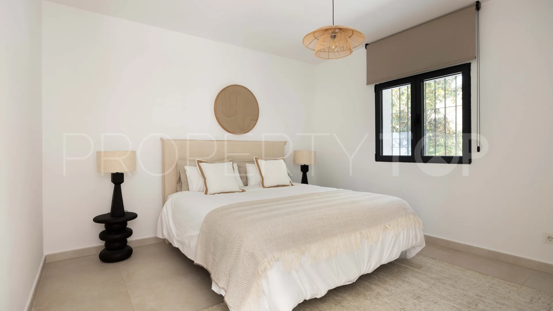 For sale villa in El Paraiso