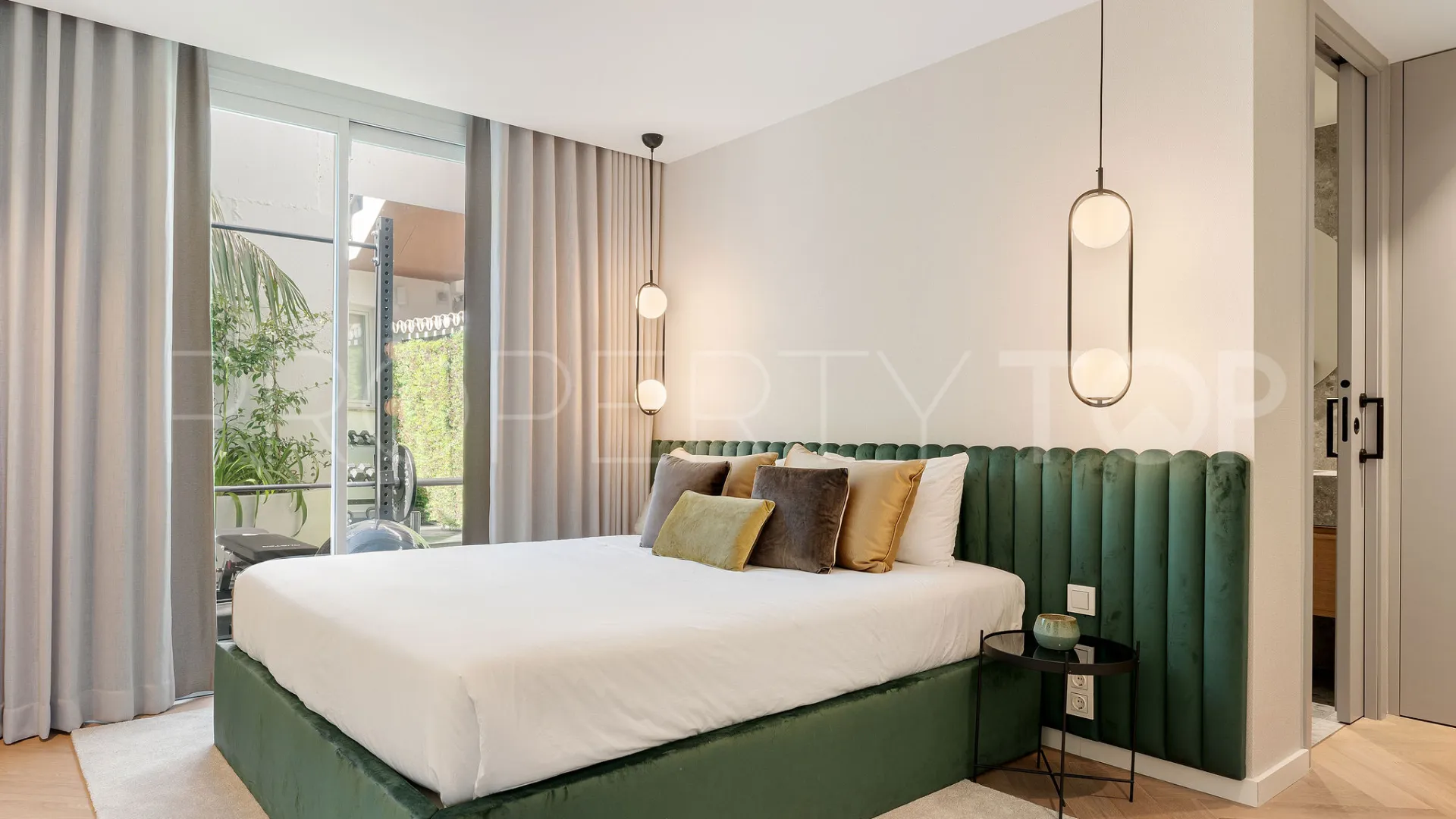 4 bedrooms town house for sale in Club Sierra