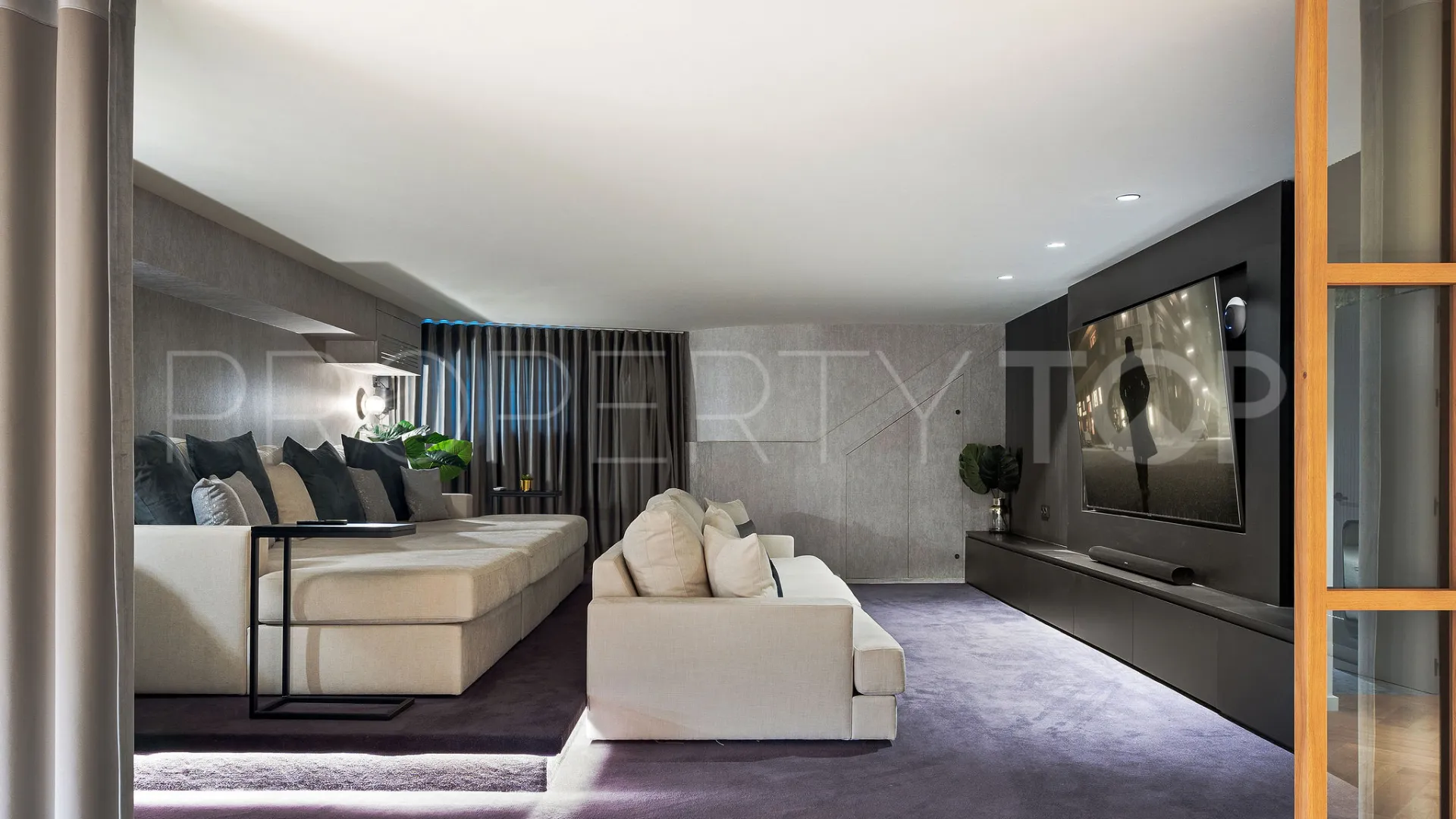 4 bedrooms town house for sale in Club Sierra