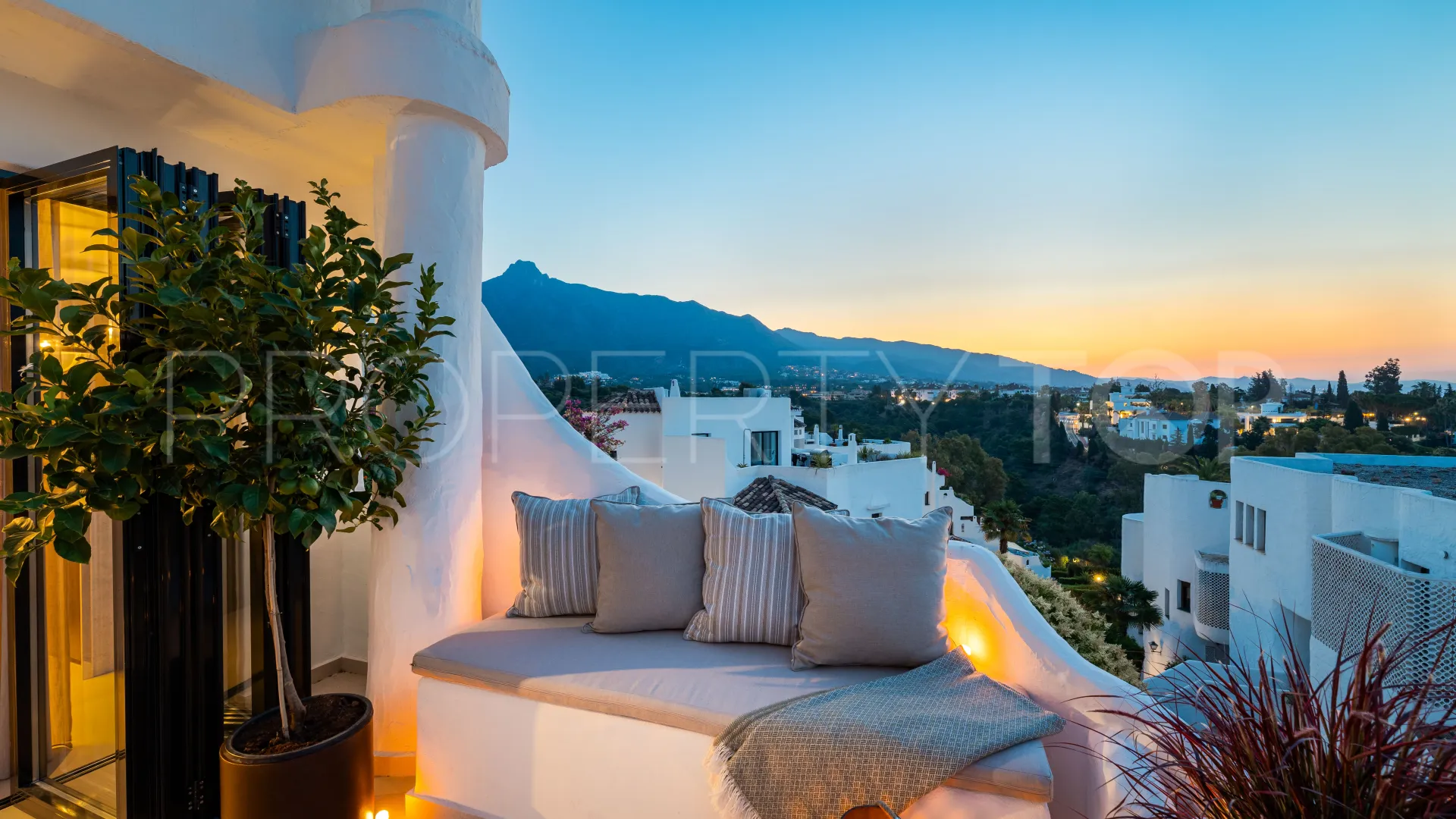 Apartamento a la venta de 3 dormitorios en Coto Real
